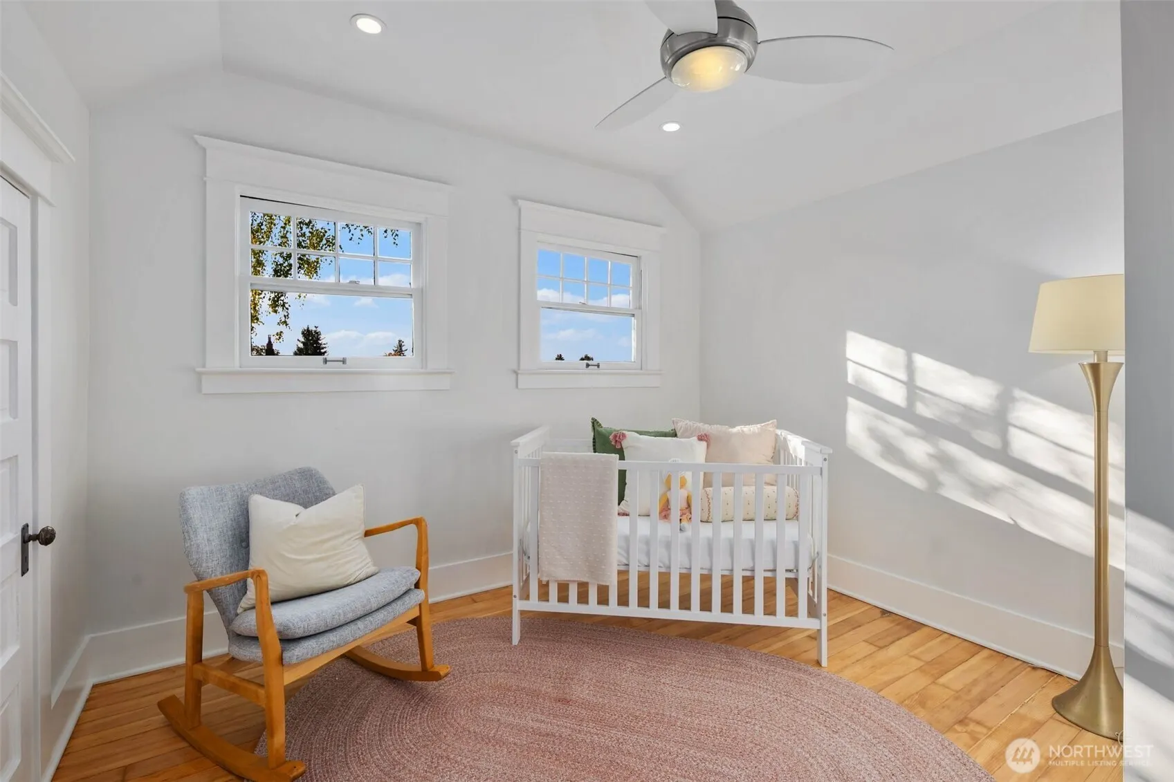 20 W McGraw Street , Seattle, WA 98119