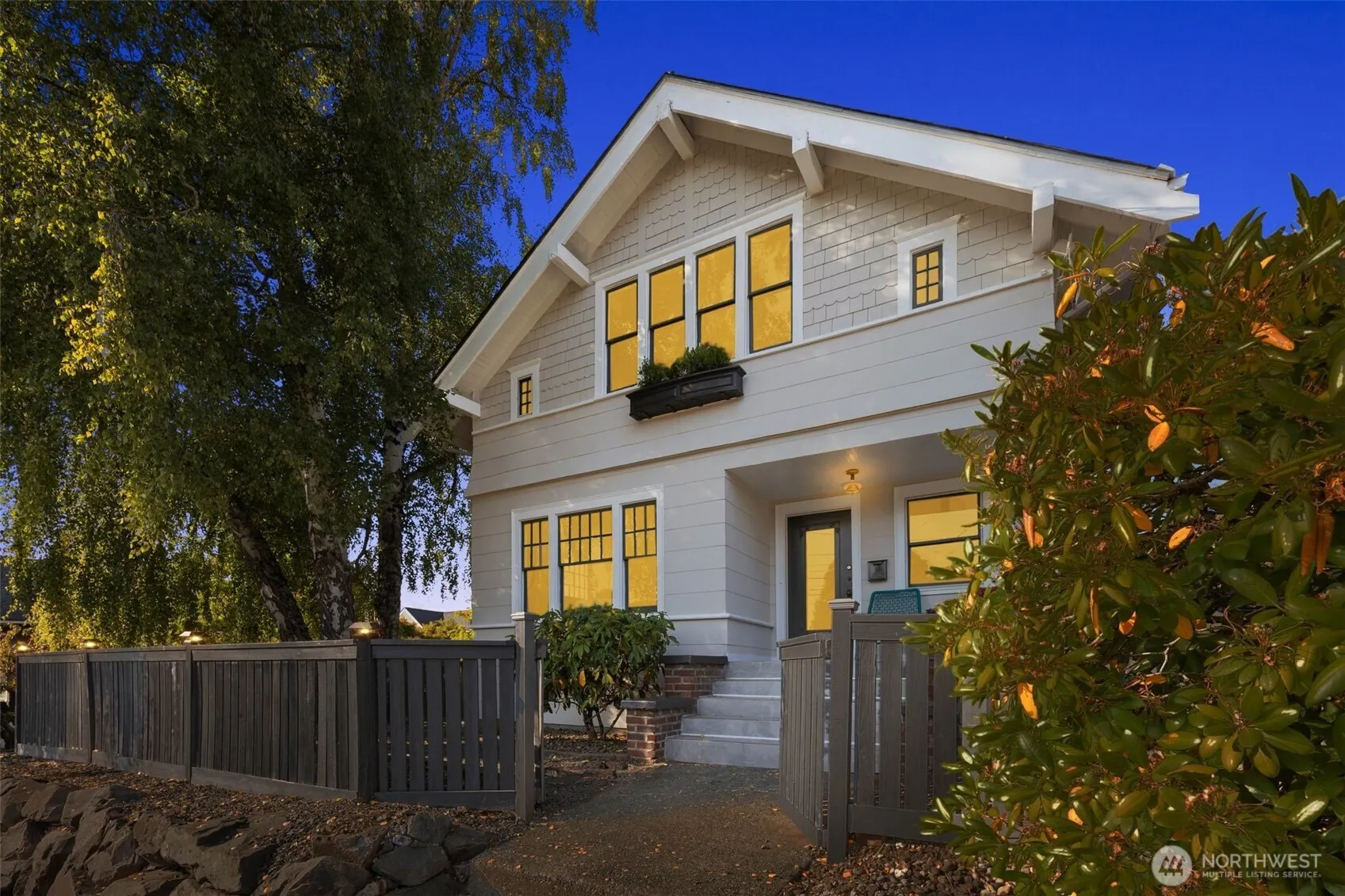 20 W McGraw Street , Seattle, WA 98119