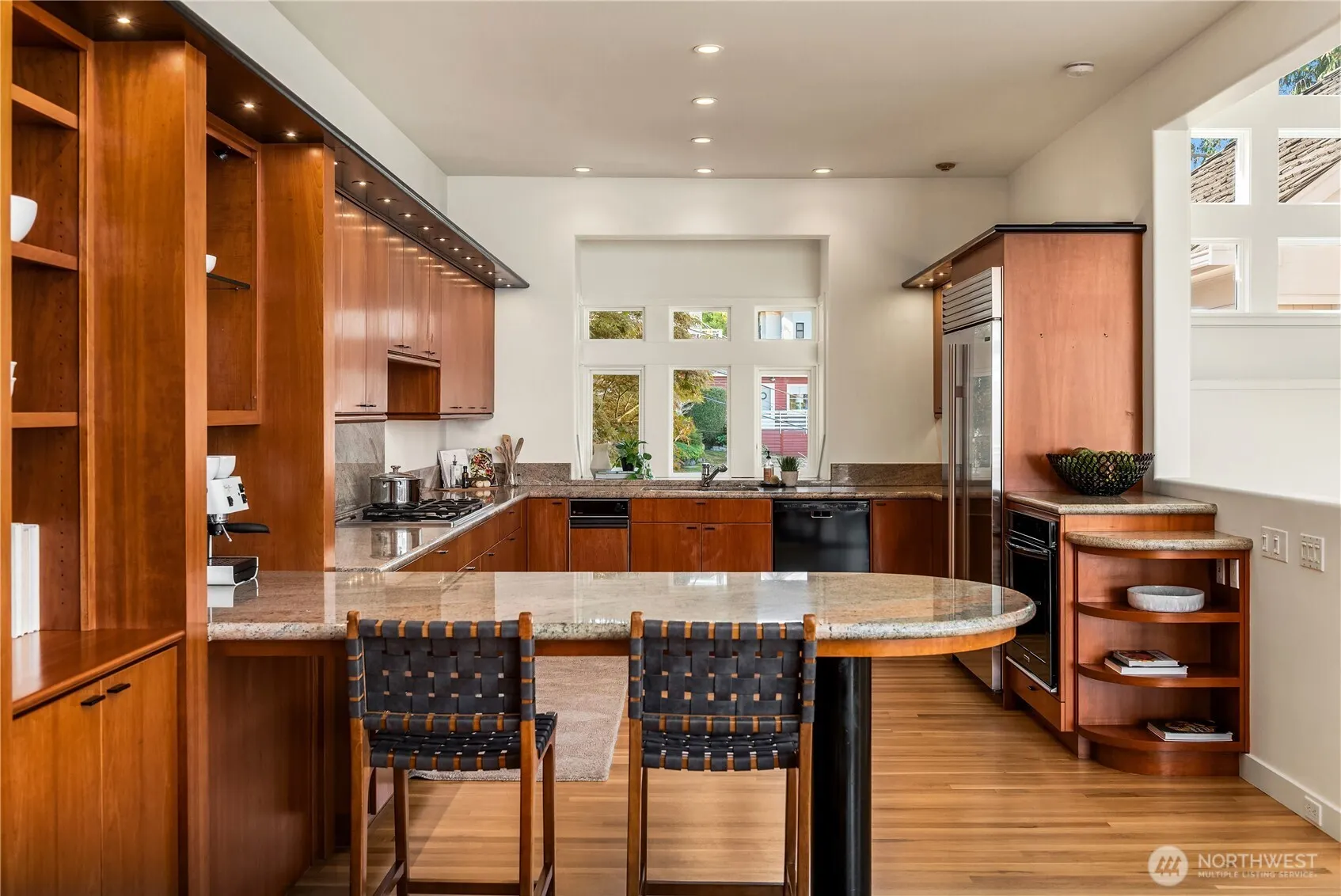 1736 Arch Avenue SW, Seattle, WA 98116