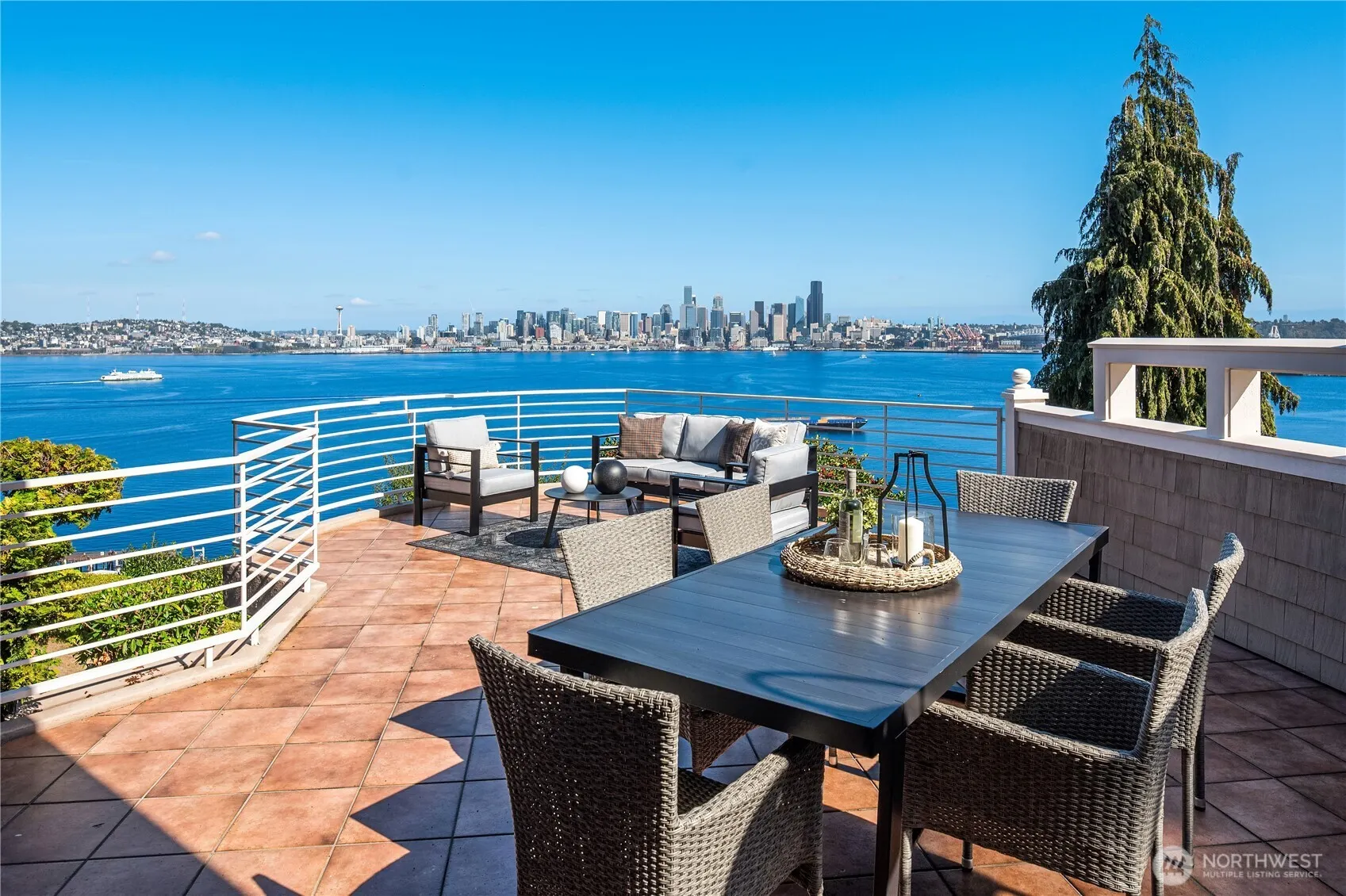 1736 Arch Avenue SW, Seattle, WA 98116
