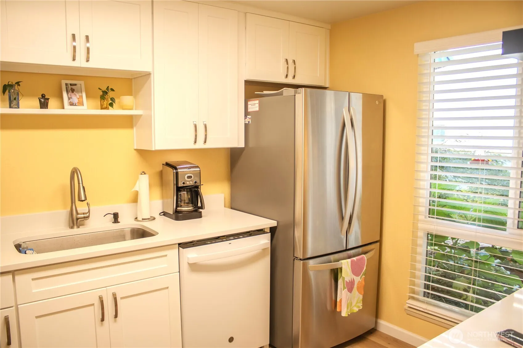 1611 102nd Place NE #C1, Bellevue, WA 98004