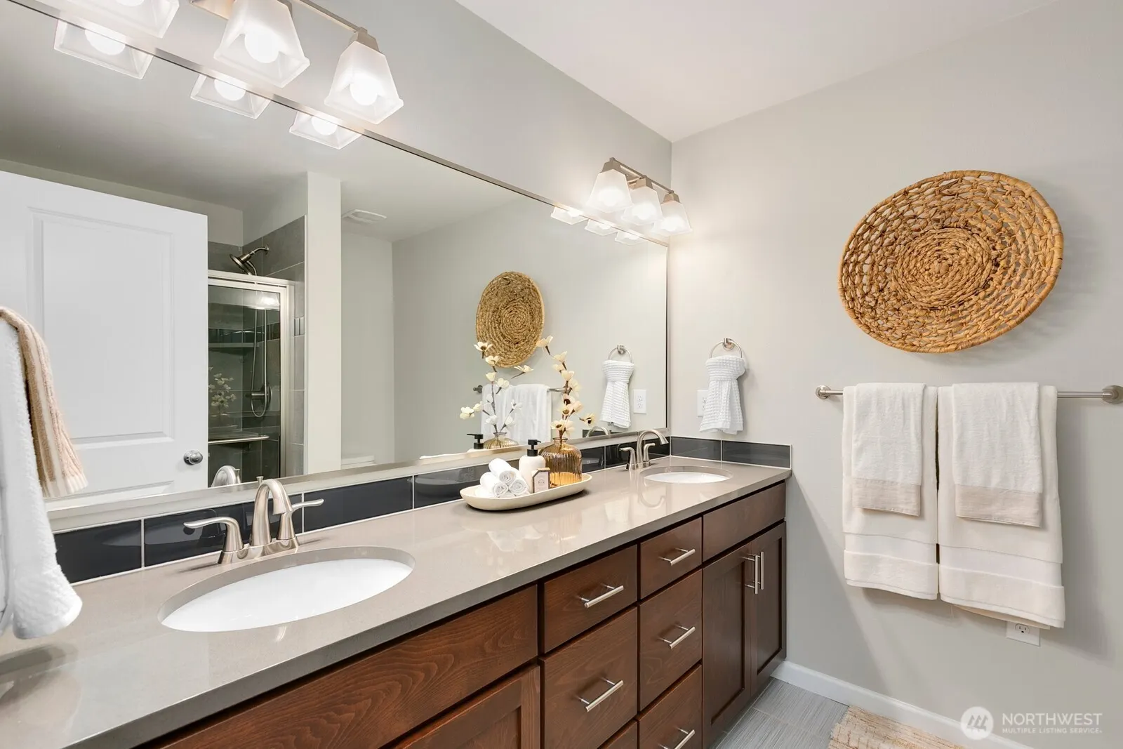 3410 SW Graham Street #801, Seattle, WA 98126