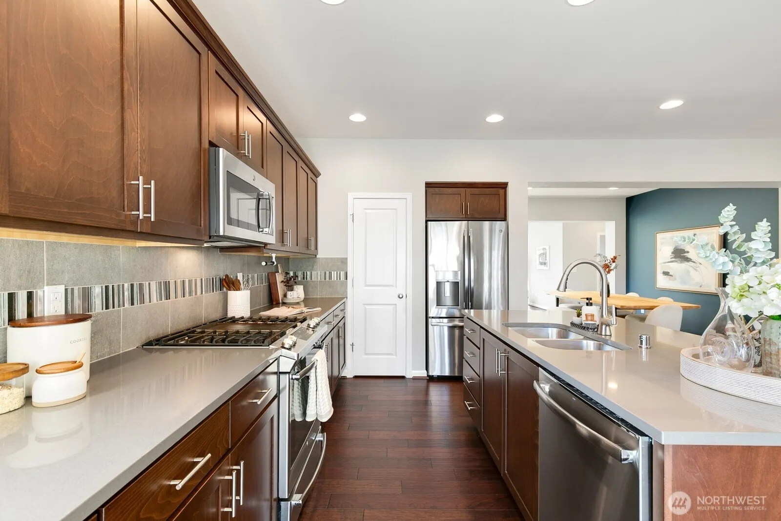 3410 SW Graham Street #801, Seattle, WA 98126