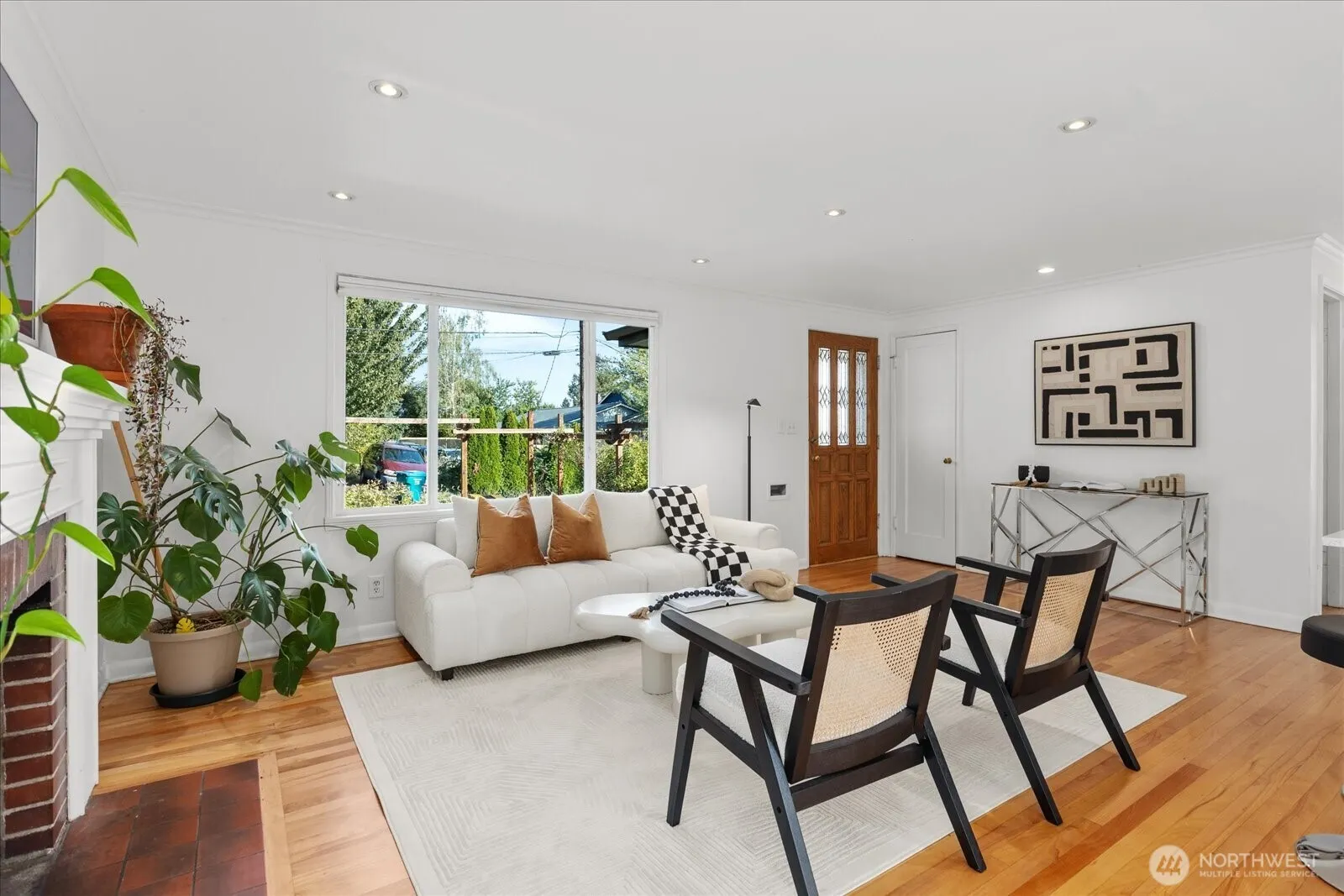 5245 45th Avenue S, Seattle, WA 98118-2311