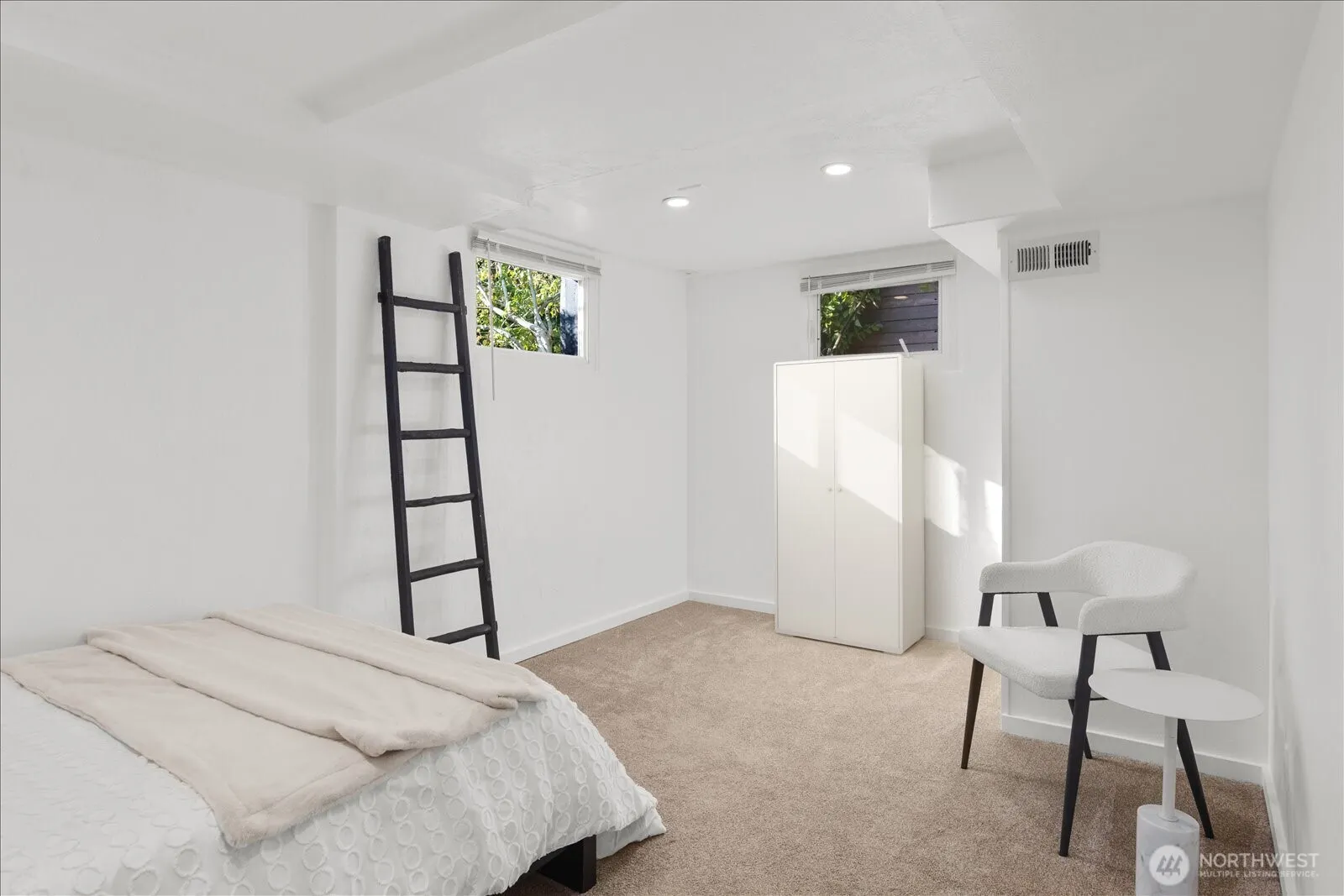 5245 45th Avenue S, Seattle, WA 98118-2311