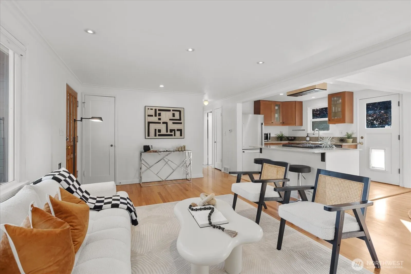 5245 45th Avenue S, Seattle, WA 98118-2311