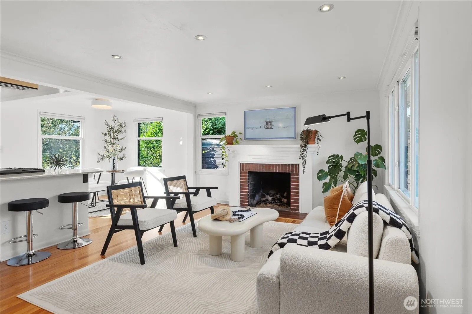 5245 45th Avenue S, Seattle, WA 98118-2311