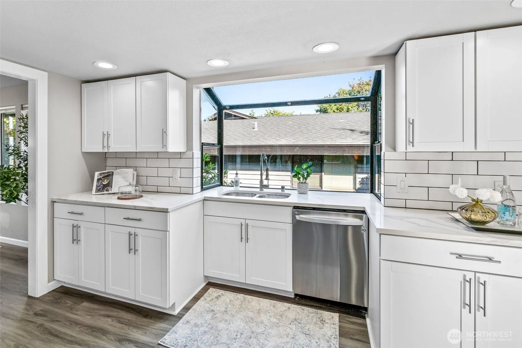 943 E Cherry Hill Street , Kent, WA 98030