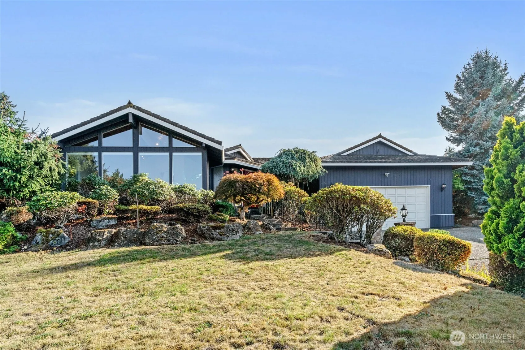 943 E Cherry Hill Street , Kent, WA 98030