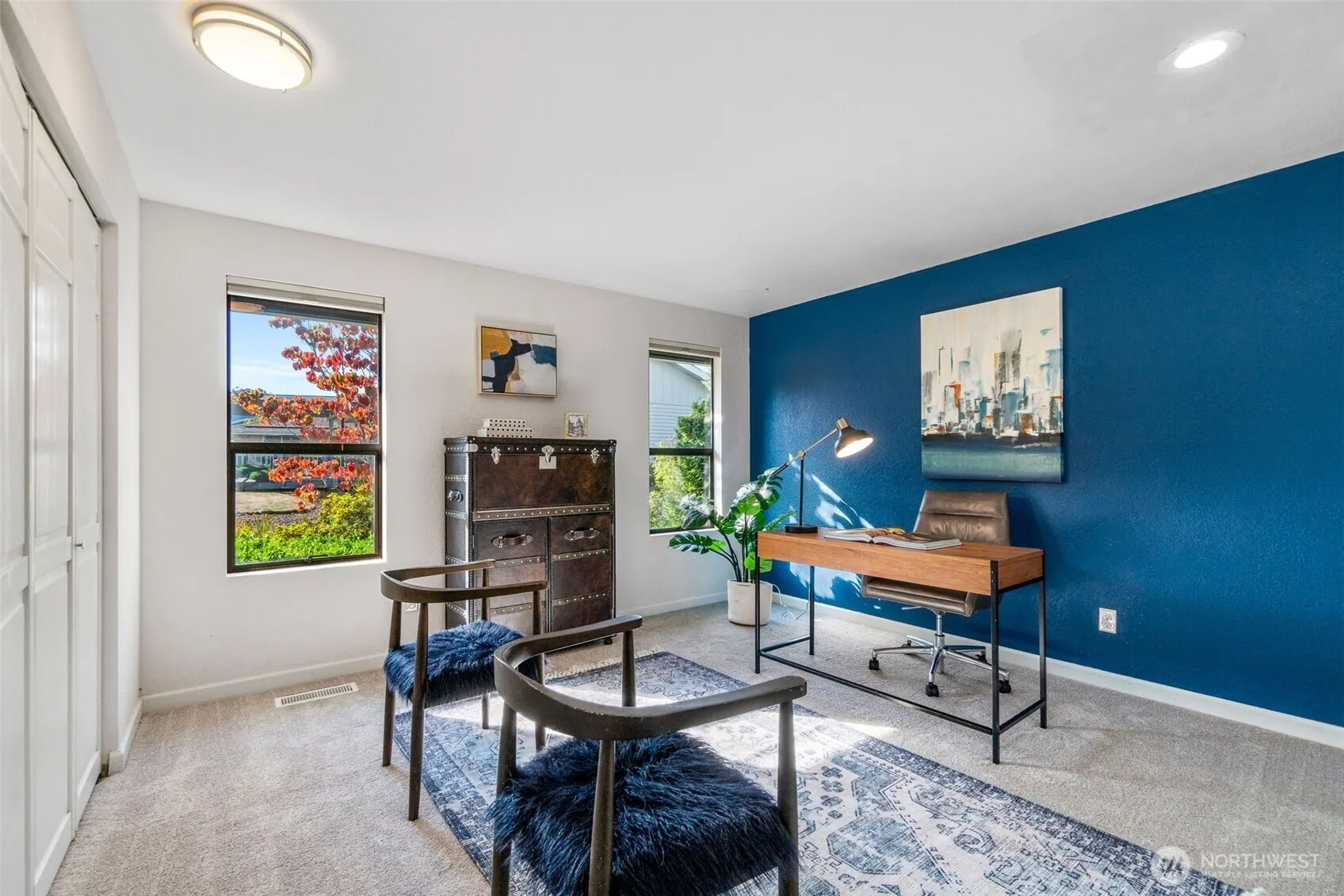 943 E Cherry Hill Street , Kent, WA 98030