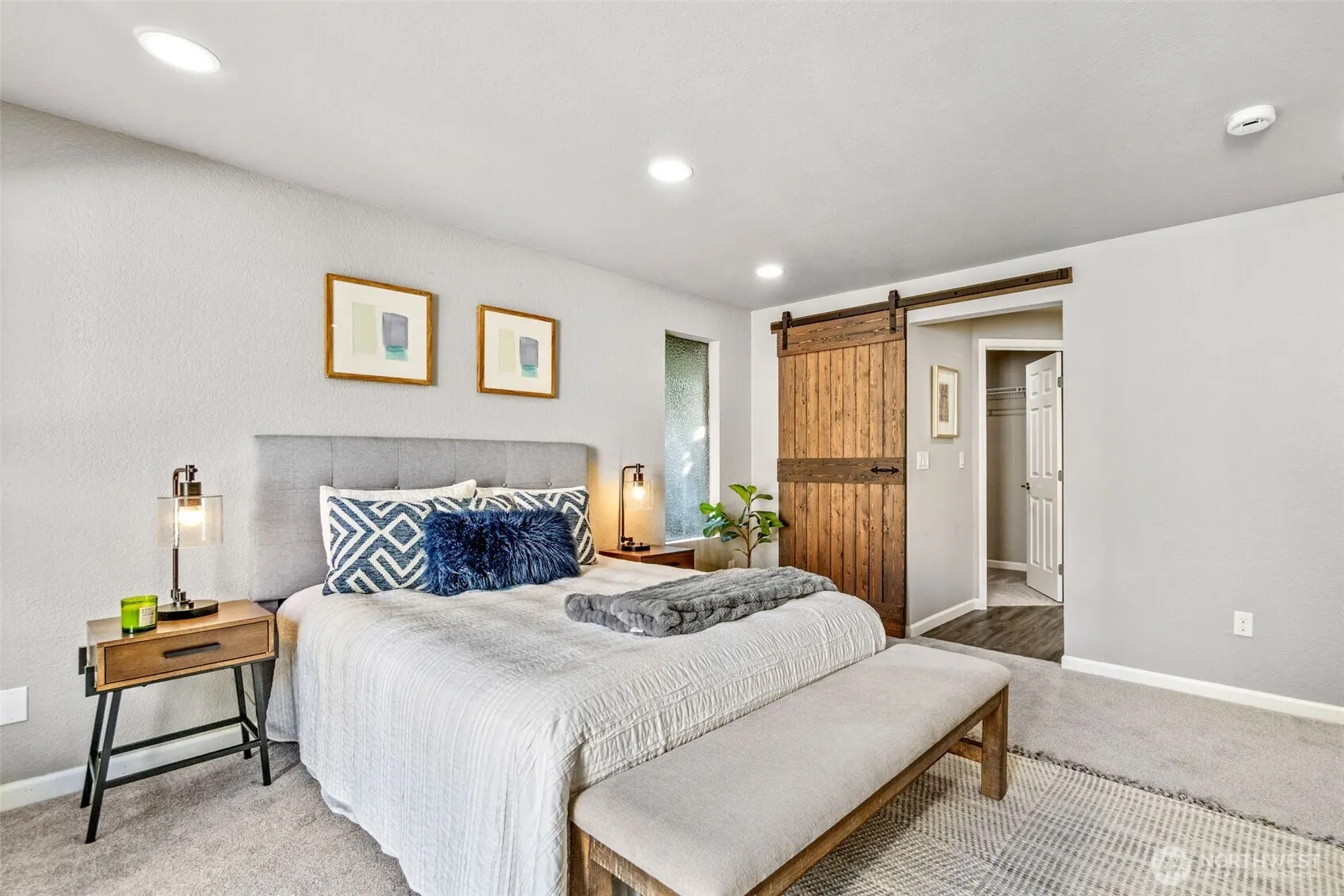 943 E Cherry Hill Street , Kent, WA 98030