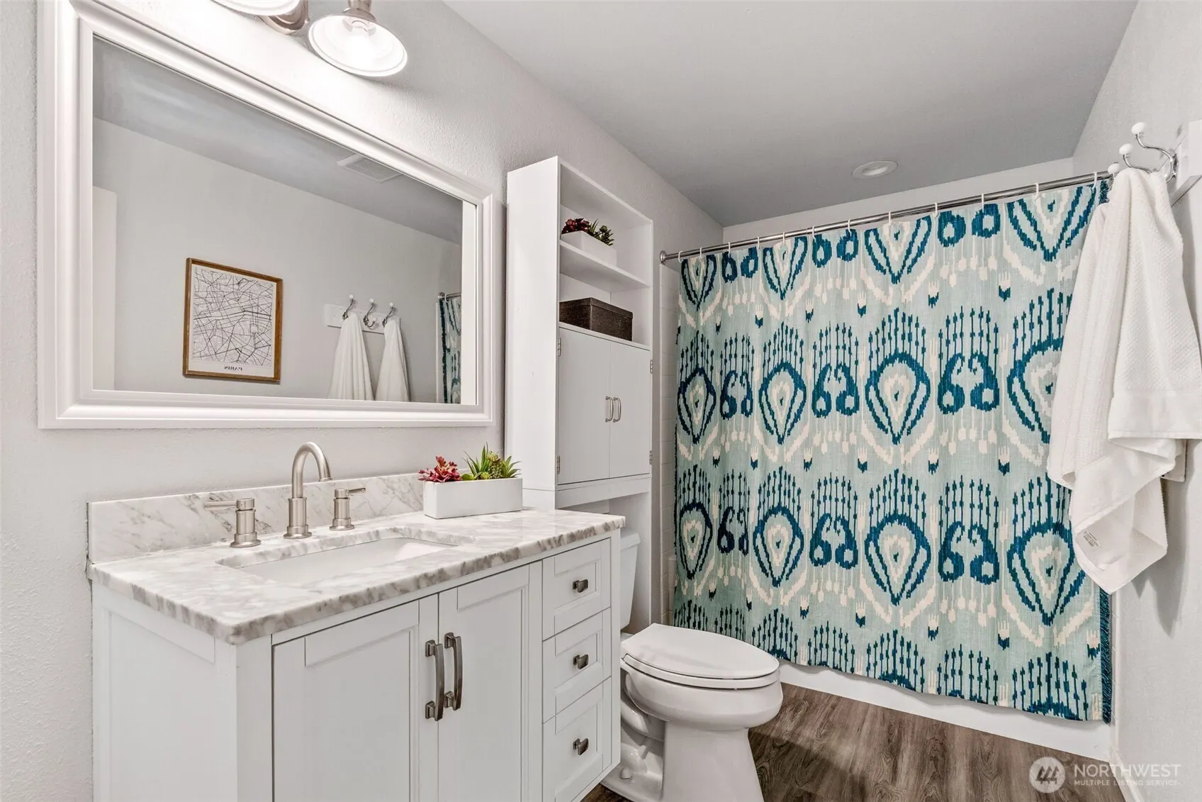 943 E Cherry Hill Street , Kent, WA 98030