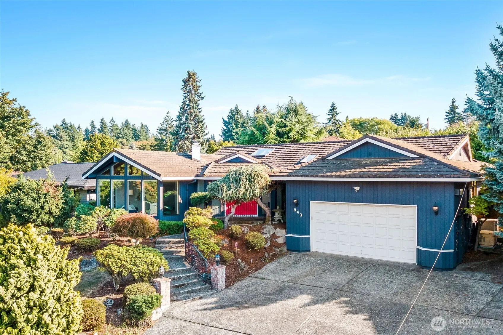 943 E Cherry Hill Street , Kent, WA 98030