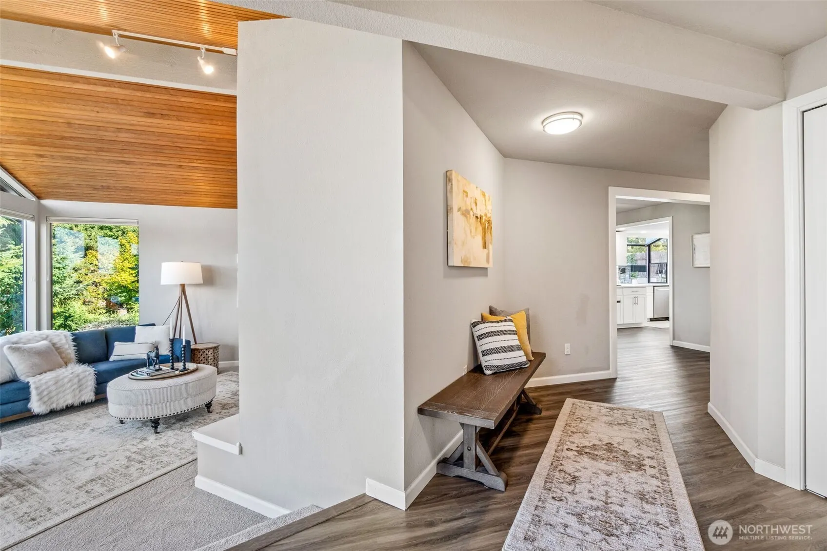 943 E Cherry Hill Street , Kent, WA 98030