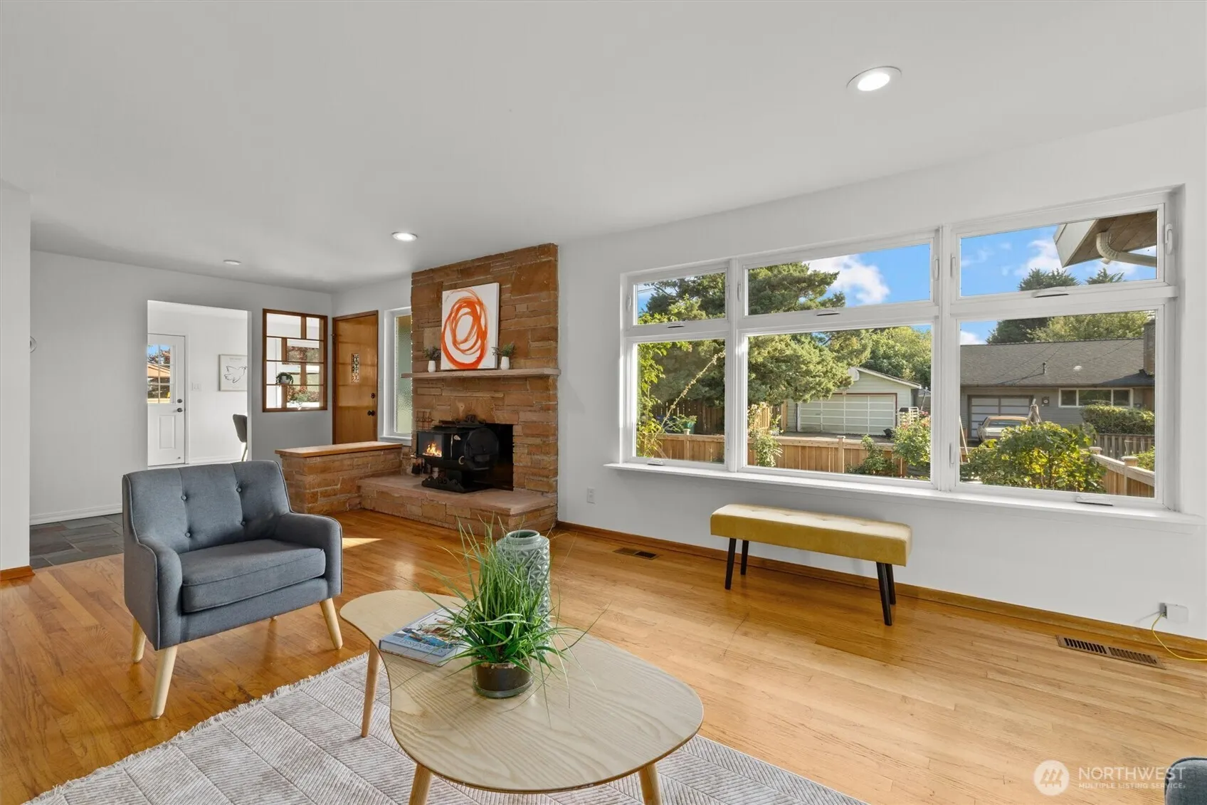 2332 S Juneau Street , Seattle, WA 98108