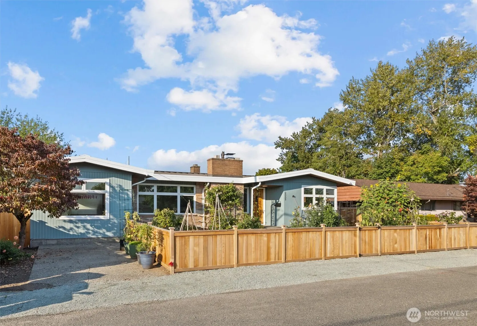 2332 S Juneau Street , Seattle, WA 98108