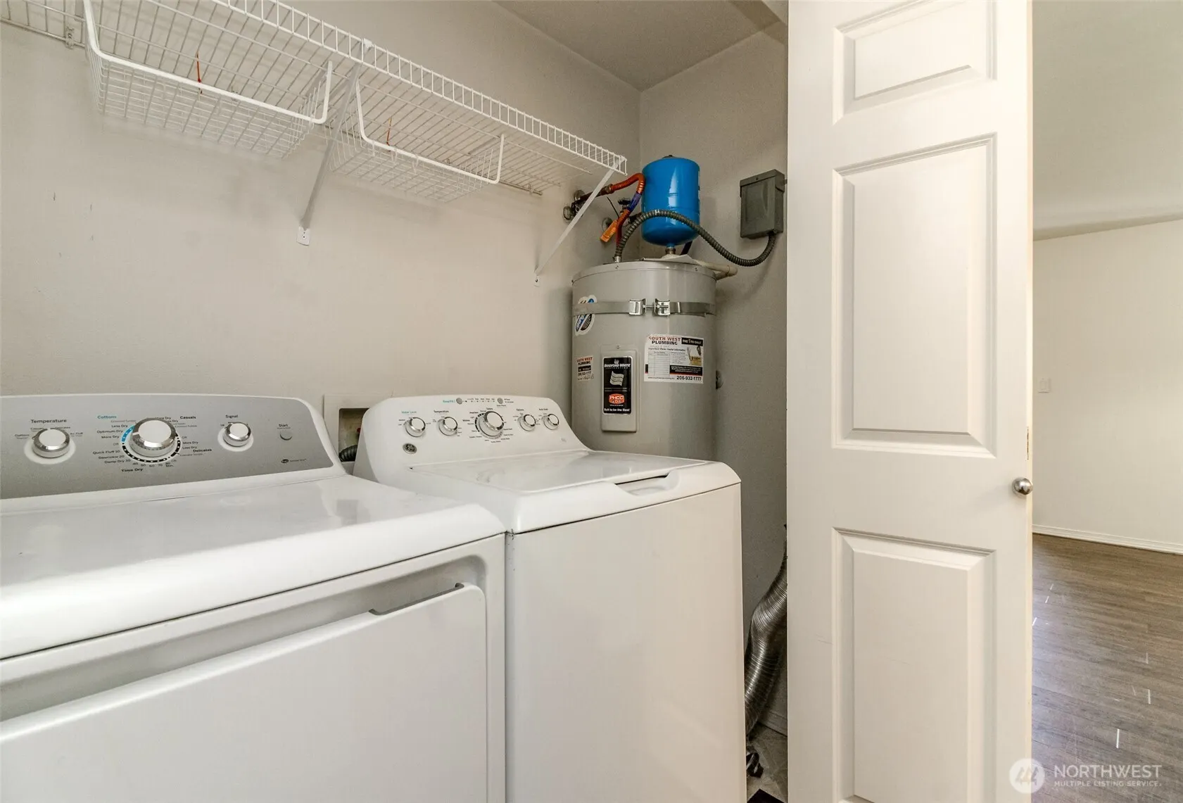 5000 Lake Washington Boulevard NE #D203, Renton, WA 98056