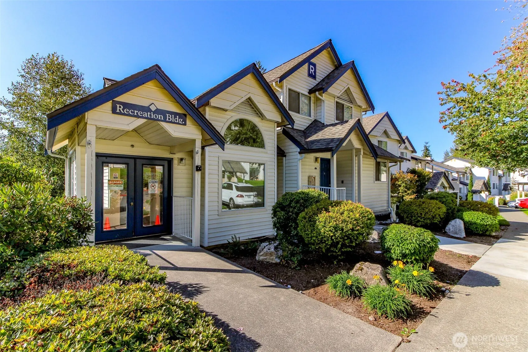5000 Lake Washington Boulevard NE #D203, Renton, WA 98056
