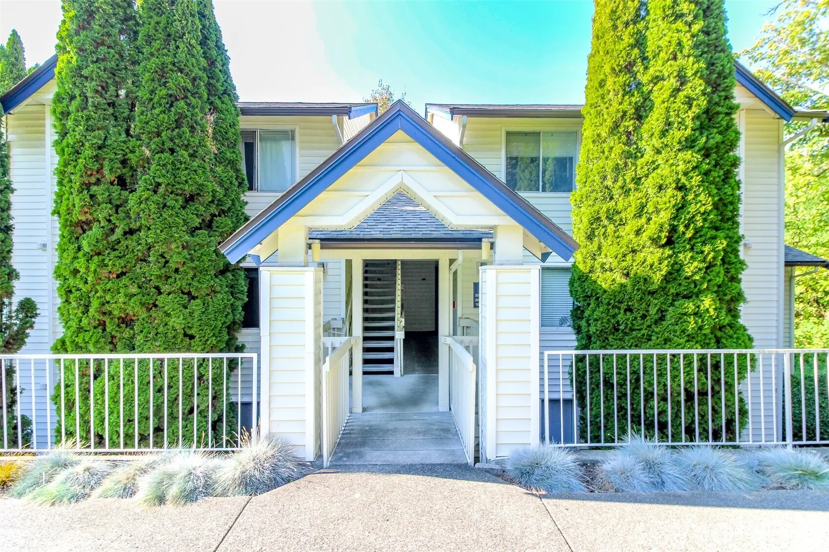 5000 Lake Washington Boulevard NE #D203, Renton, WA 98056