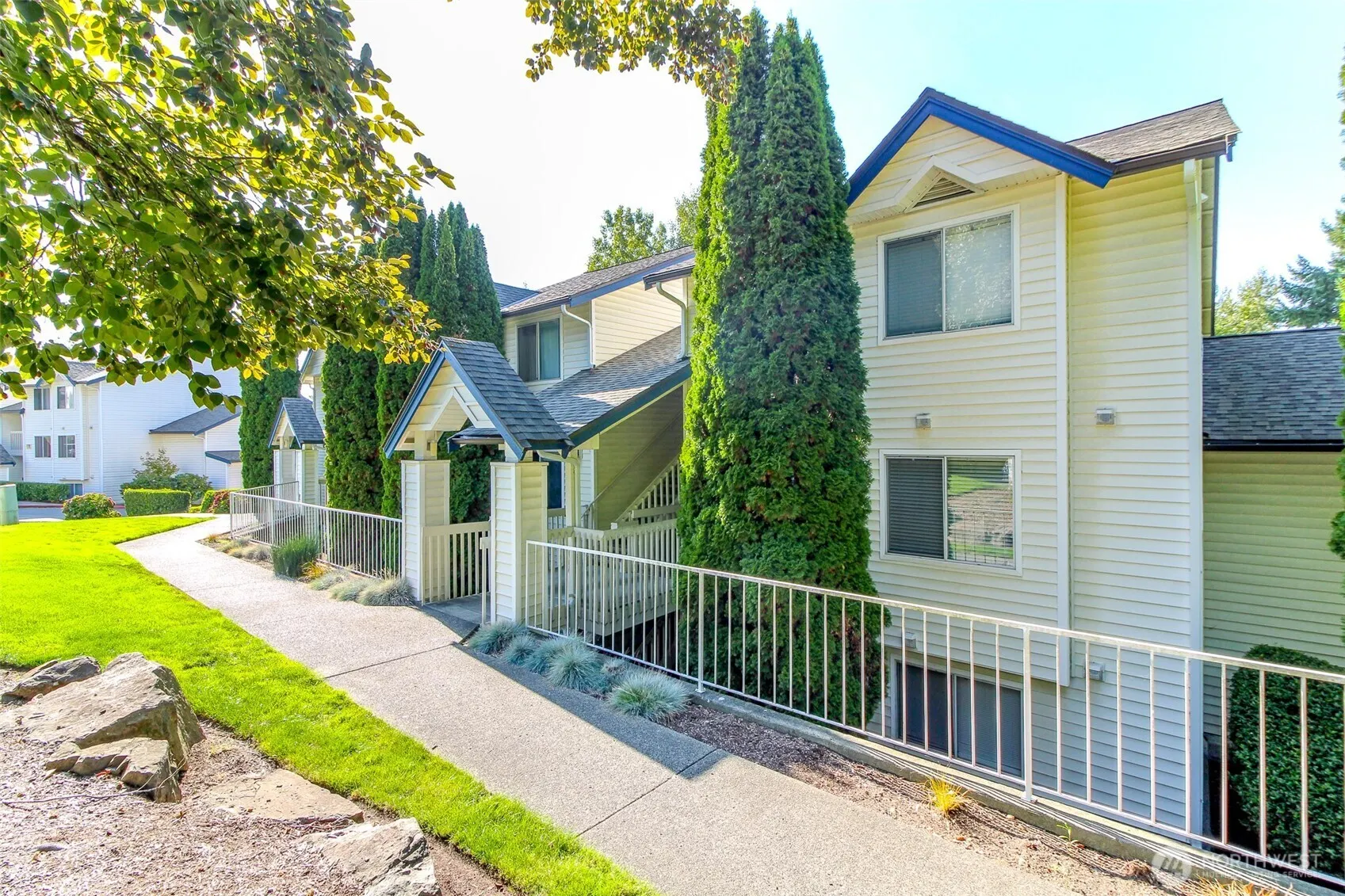 5000 Lake Washington Boulevard NE #D203, Renton, WA 98056