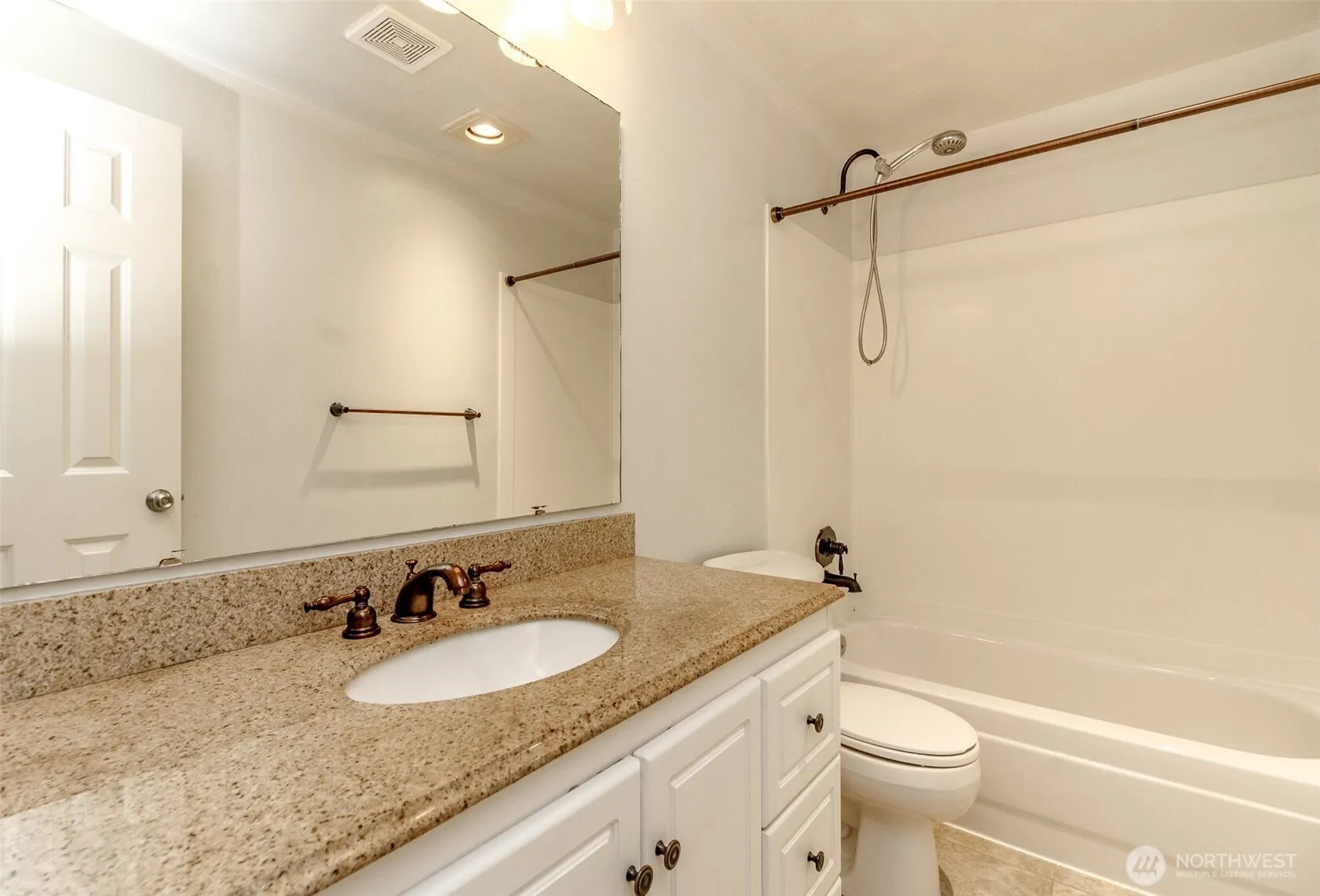 5000 Lake Washington Boulevard NE #D203, Renton, WA 98056