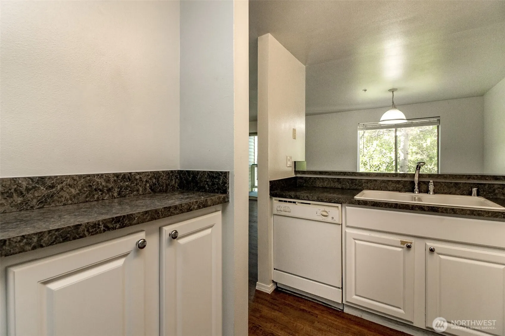 5000 Lake Washington Boulevard NE #D203, Renton, WA 98056