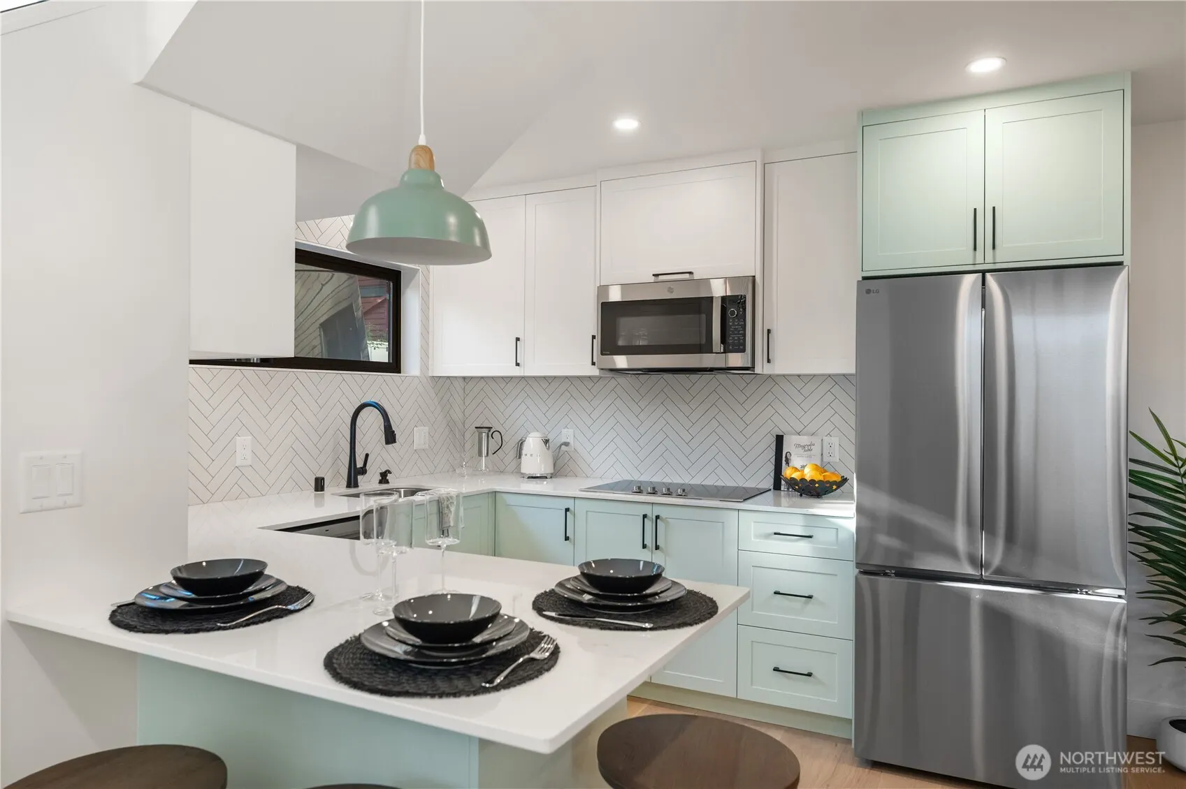 511 N 78th Street , Seattle, WA 98103