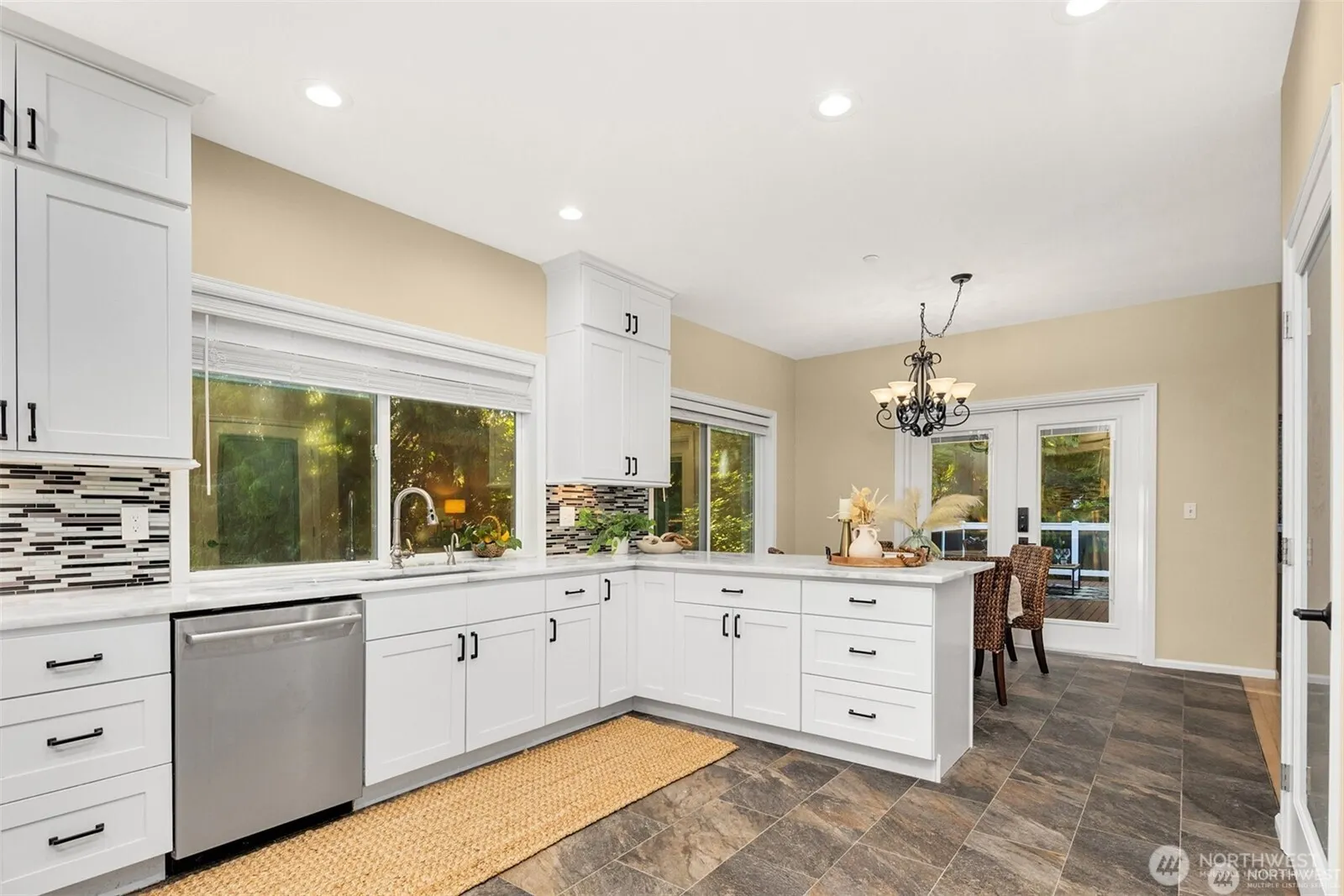 17524 214th Avenue NE, Woodinville, WA 98077