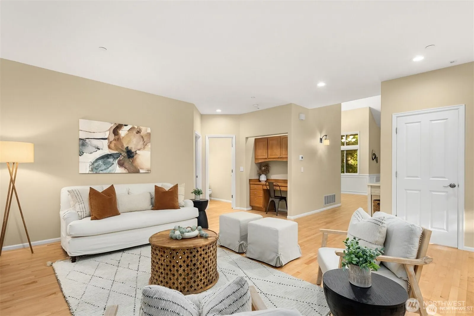 17524 214th Avenue NE, Woodinville, WA 98077