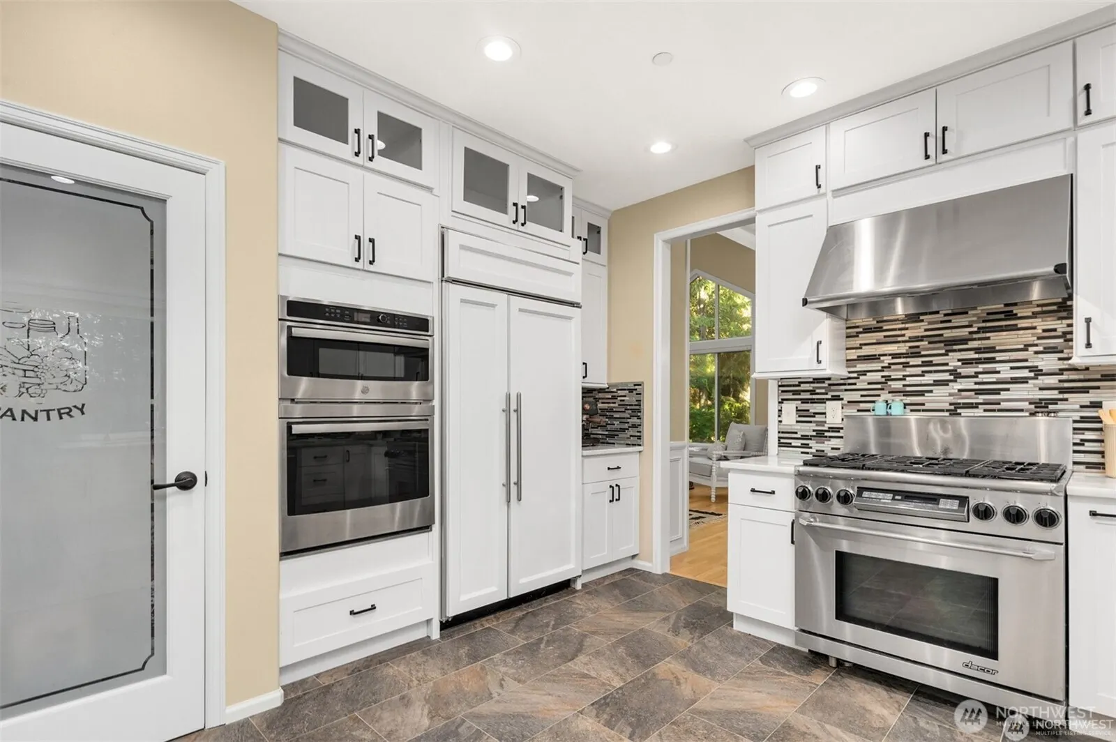 17524 214th Avenue NE, Woodinville, WA 98077