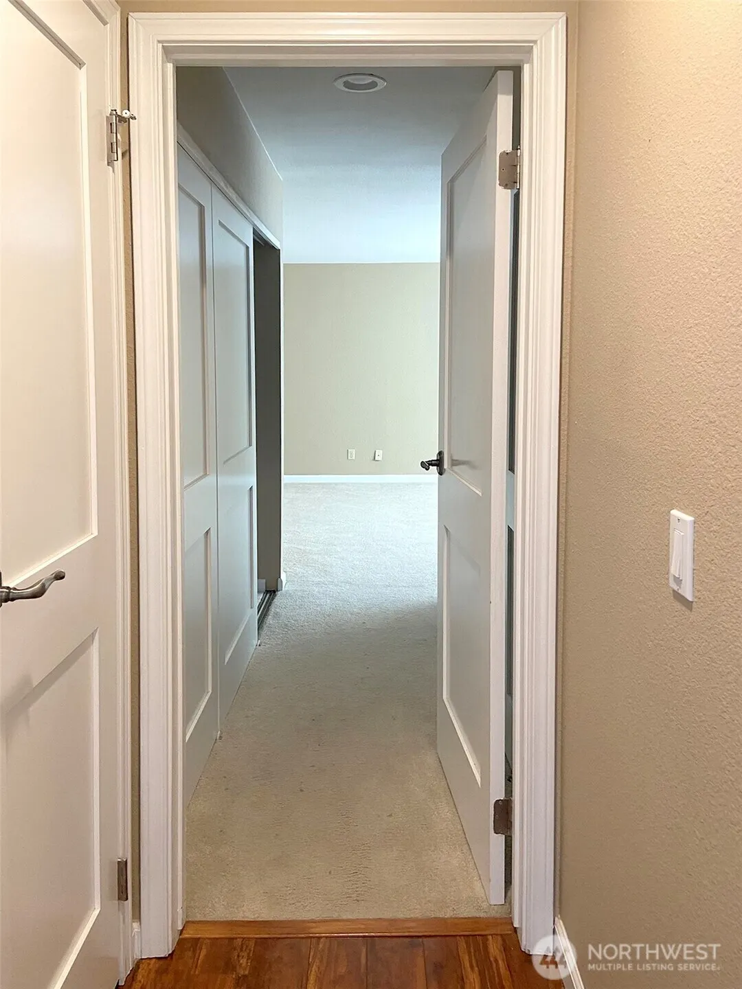 9715 NE Juanita Drive ##404, Kirkland, WA 98034