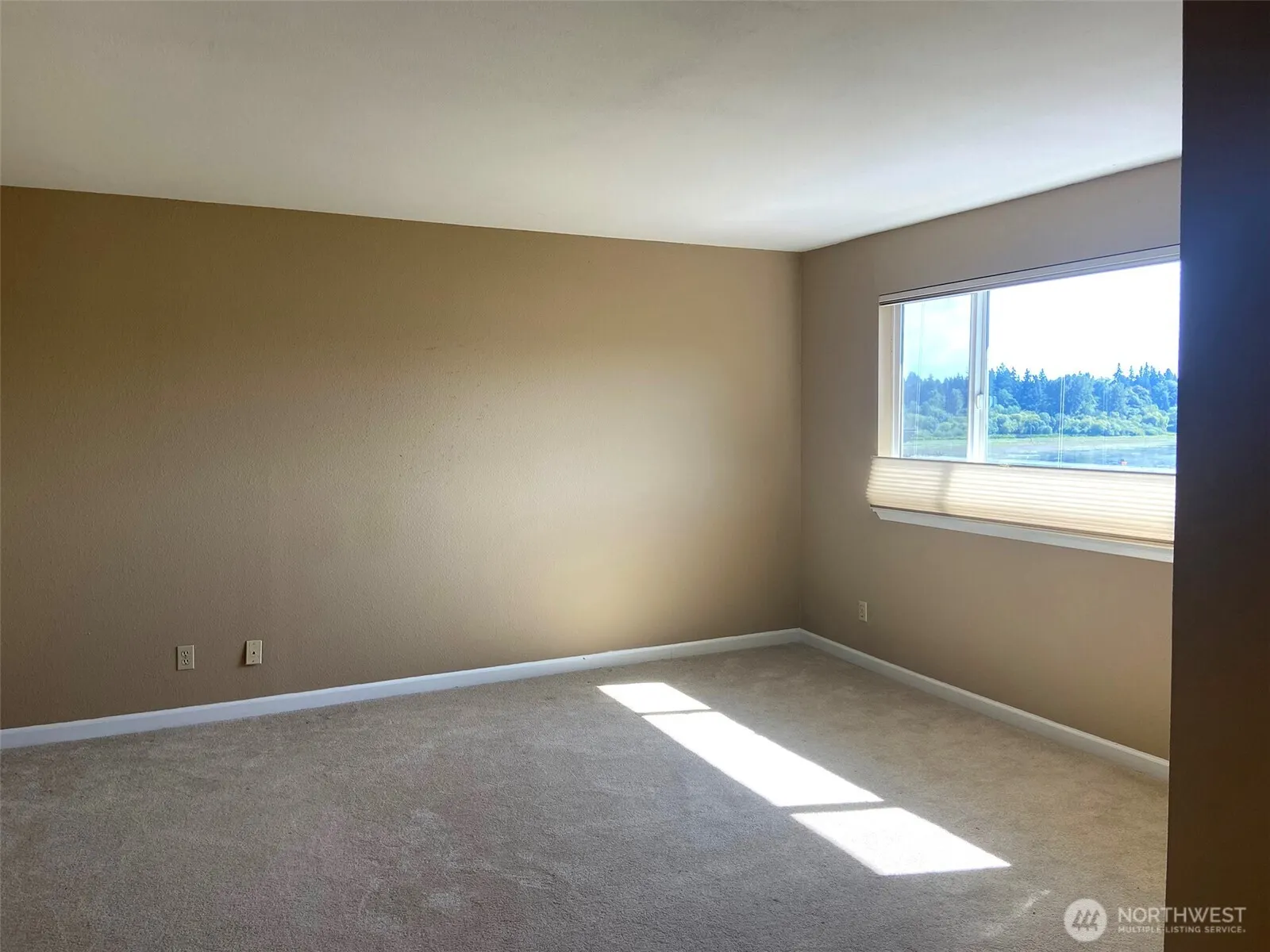9715 NE Juanita Drive ##404, Kirkland, WA 98034