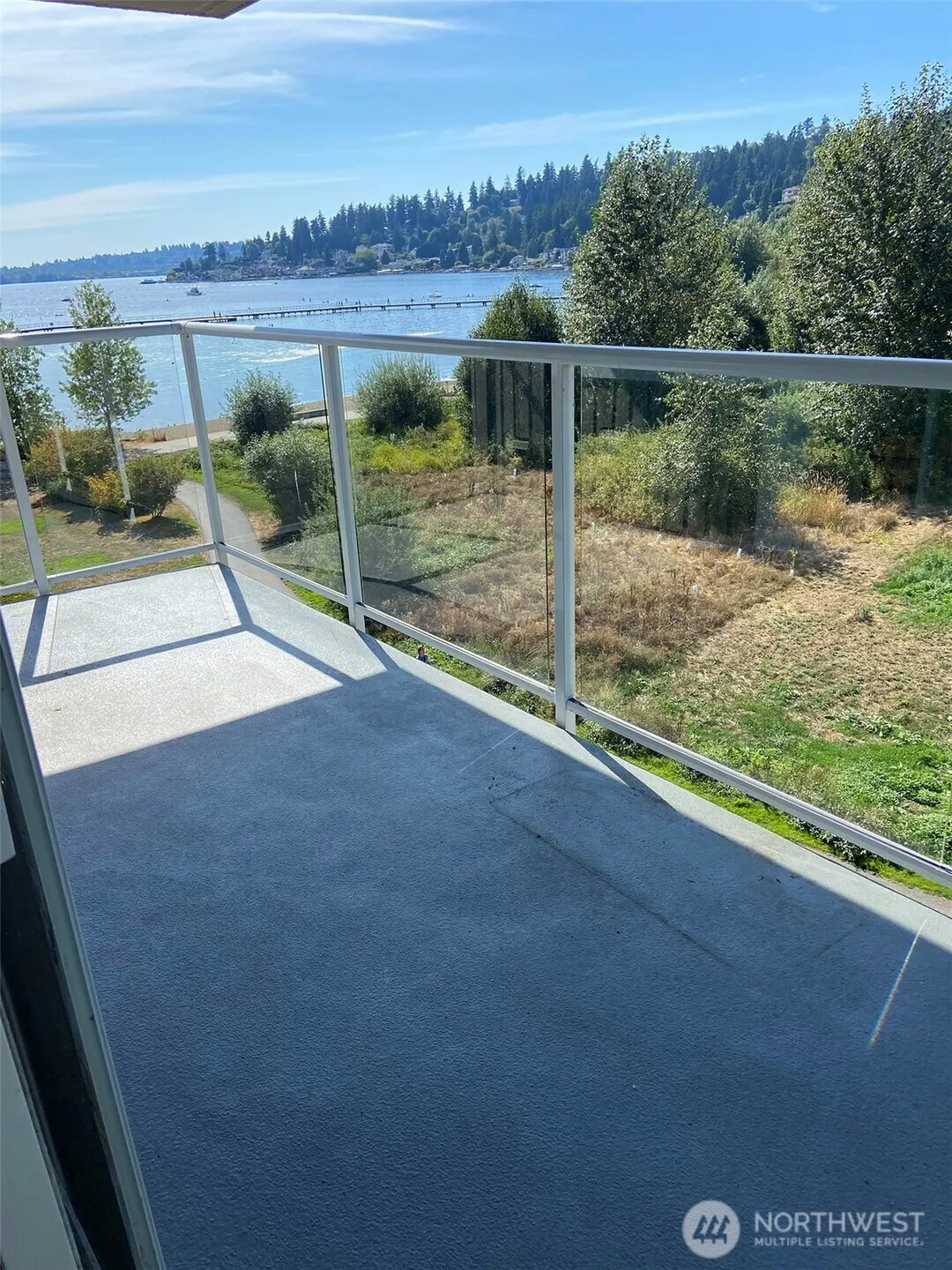 9715 NE Juanita Drive ##404, Kirkland, WA 98034