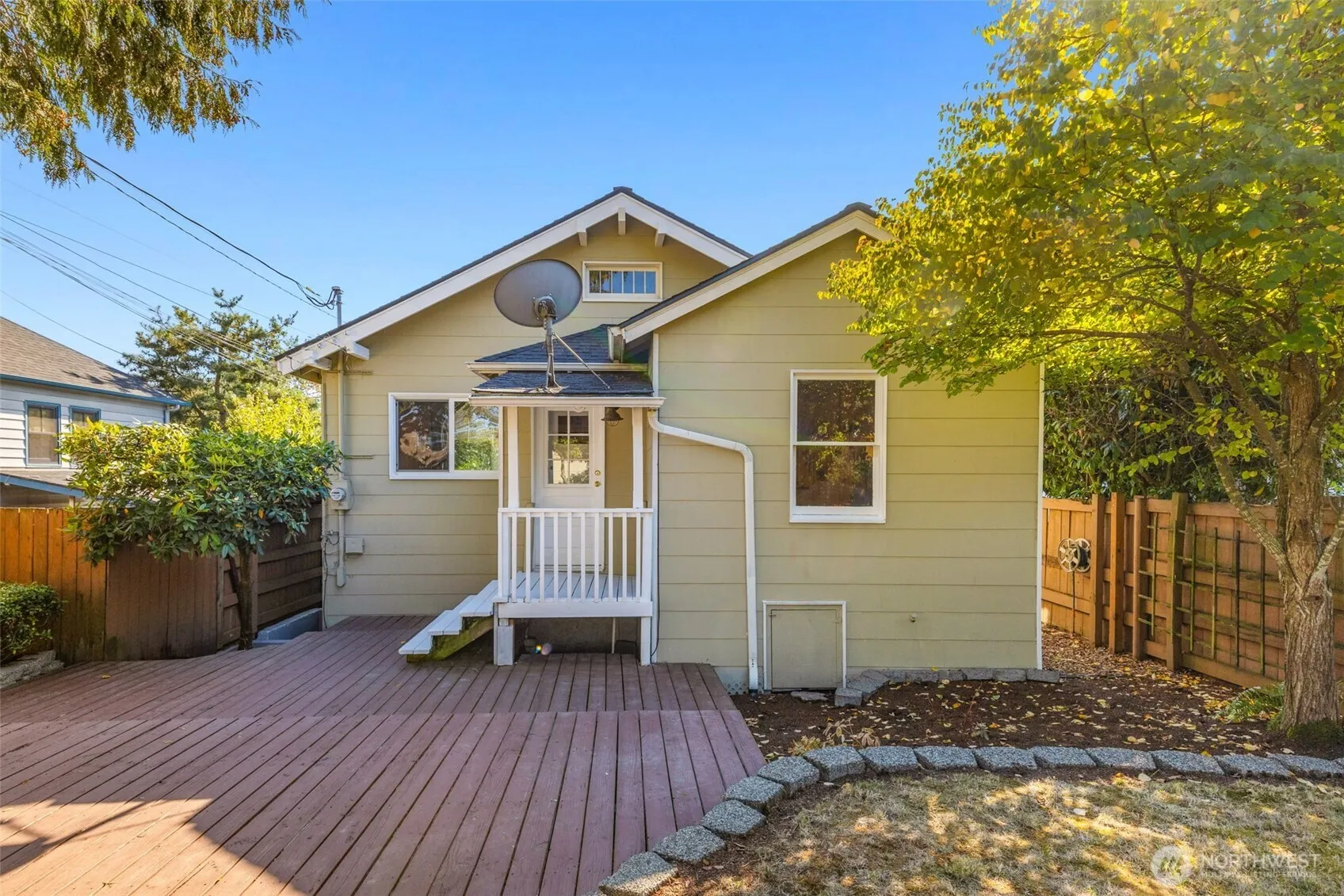 912 N 67th Street , Seattle, WA 98103