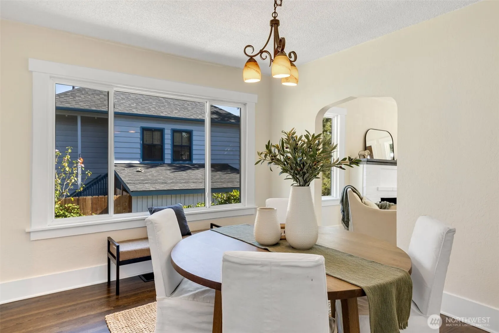 912 N 67th Street , Seattle, WA 98103