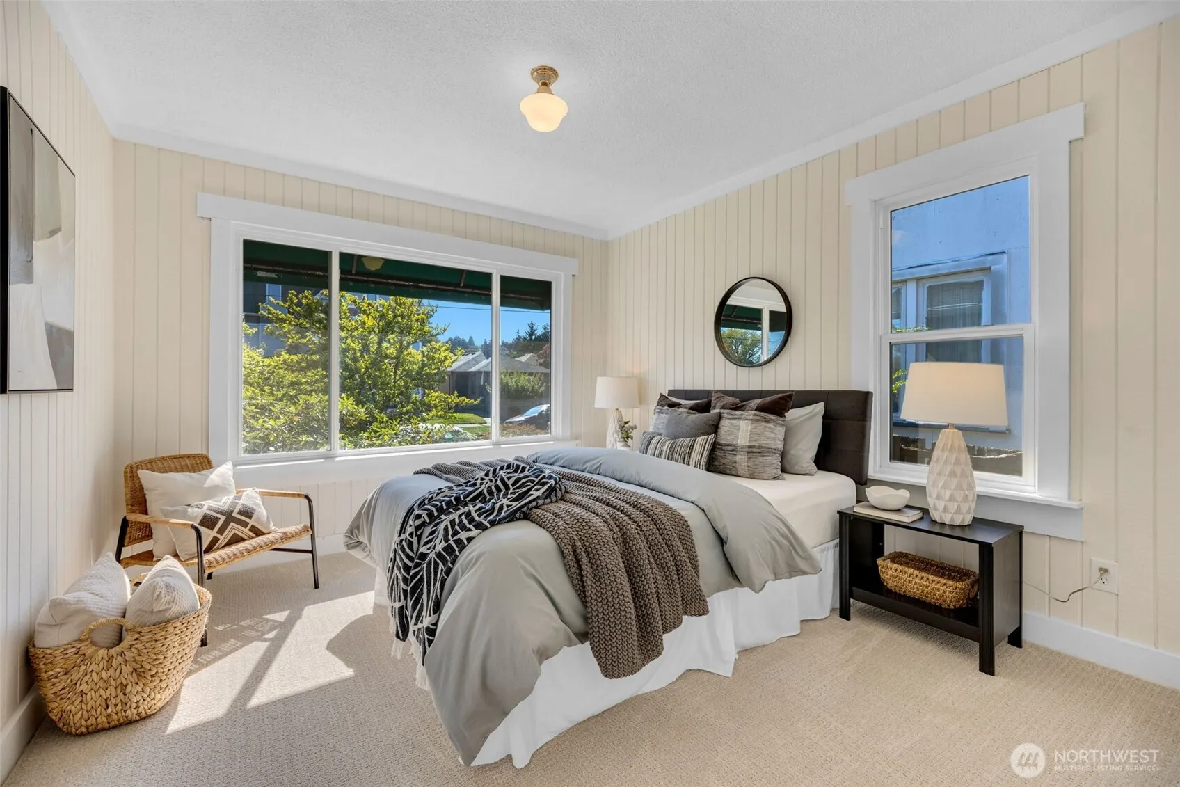 912 N 67th Street , Seattle, WA 98103