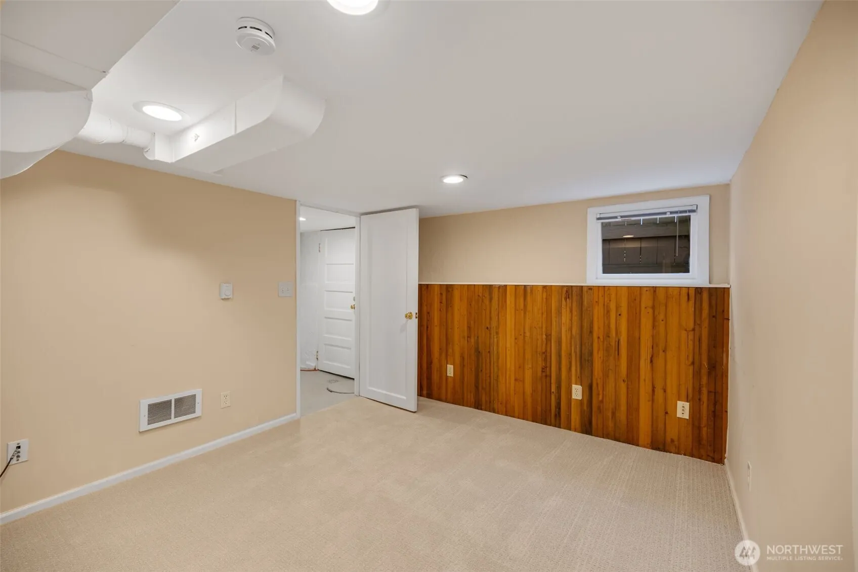 912 N 67th Street , Seattle, WA 98103