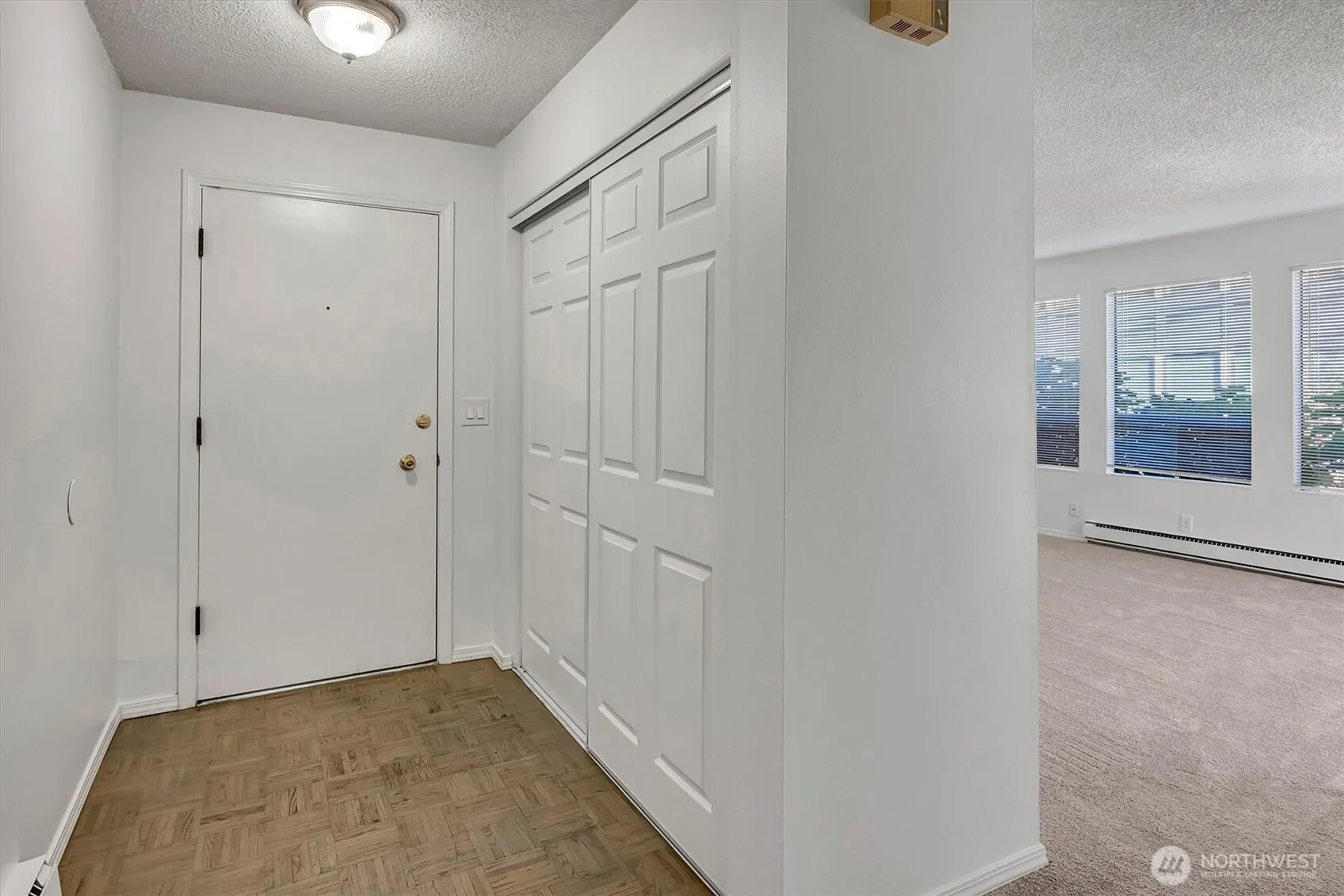 1604 149th Place SE #2, Bellevue, WA 98007