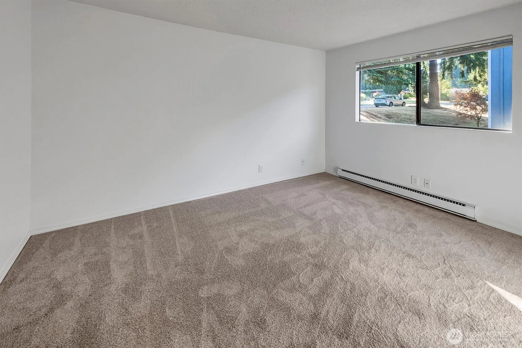 1604 149th Place SE #2, Bellevue, WA 98007