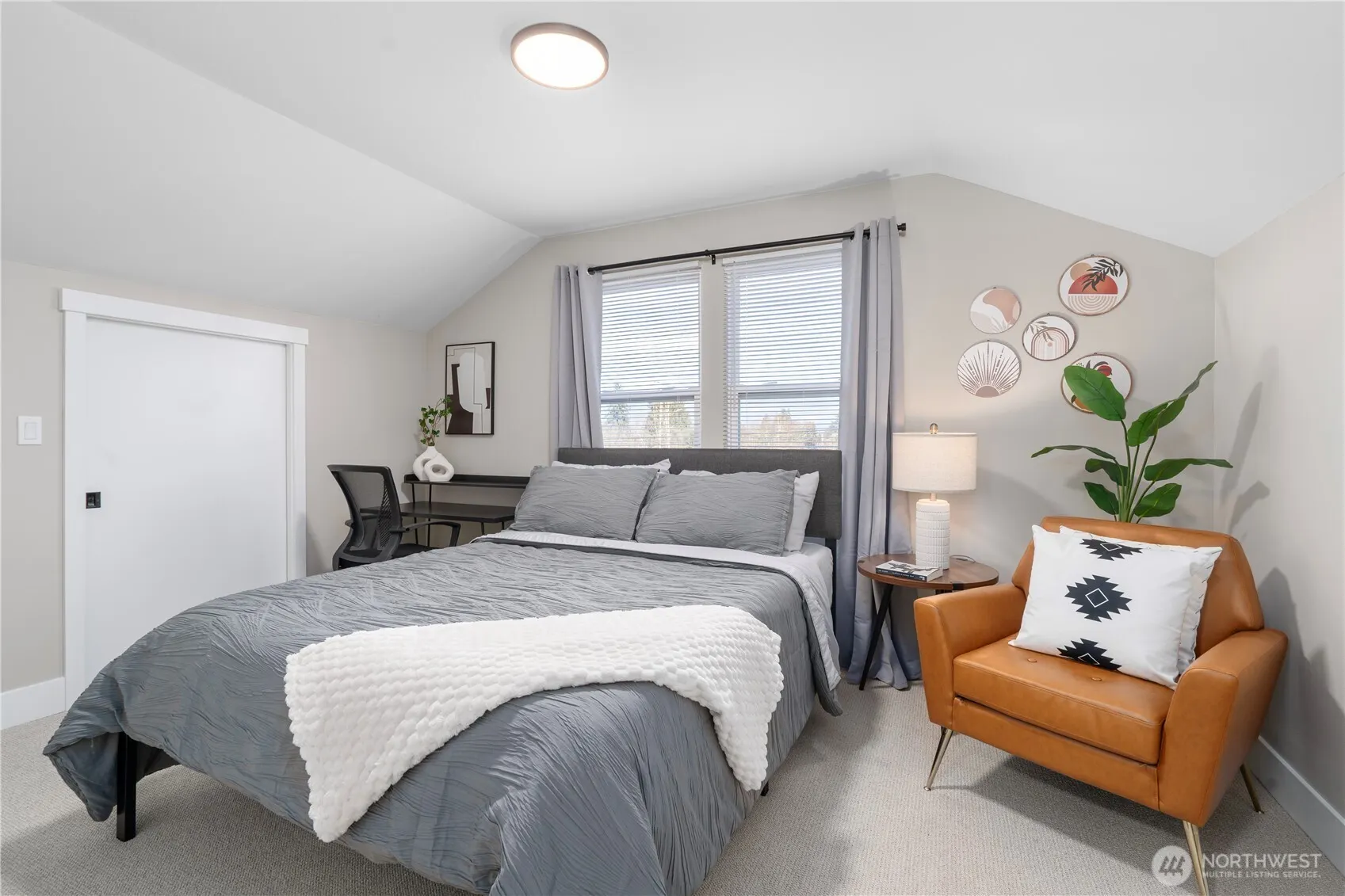 7901 16th Avenue SW, Seattle, WA 98106