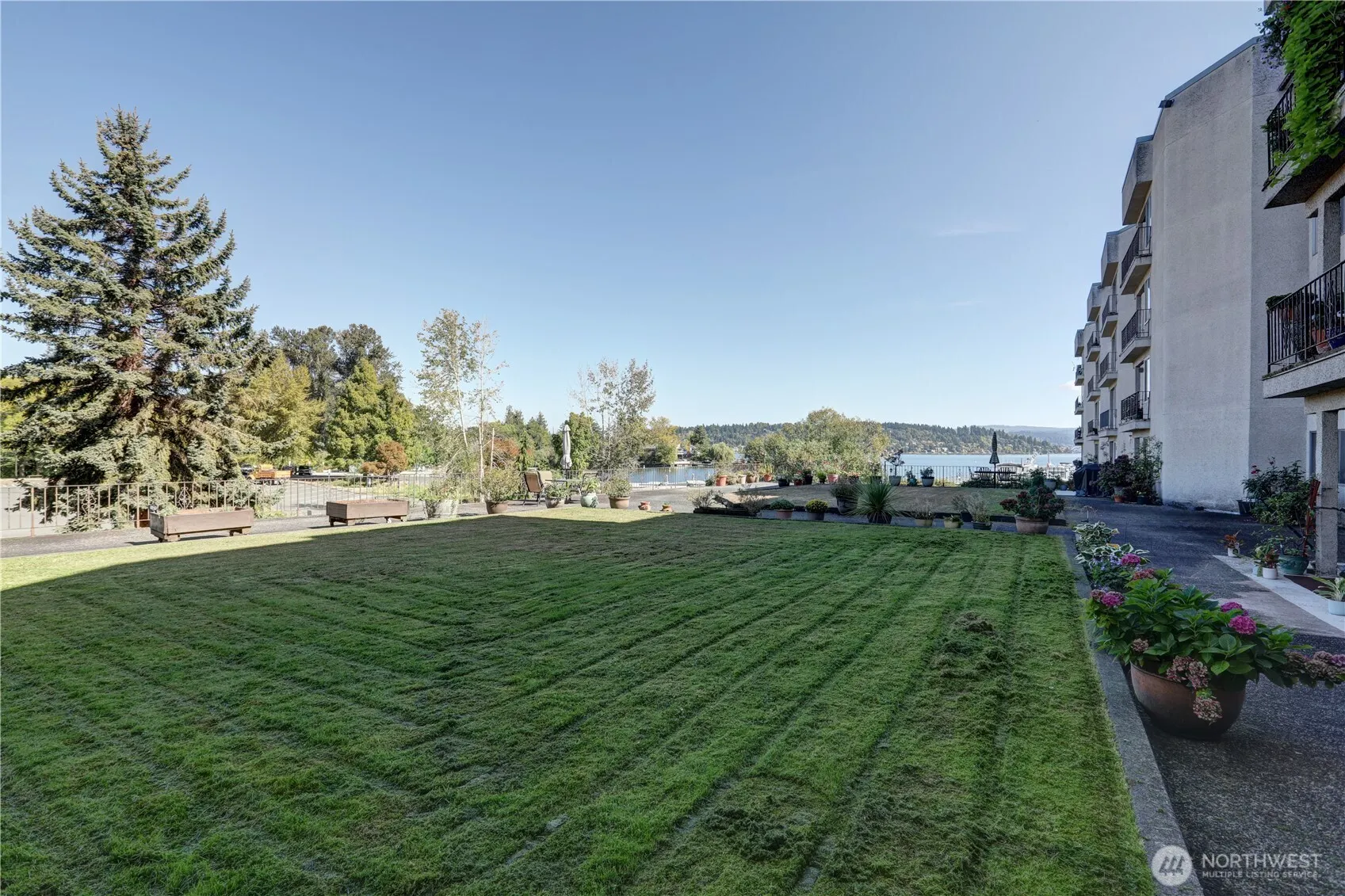 9030 Seward Park Avenue S #305, Seattle, WA 98118
