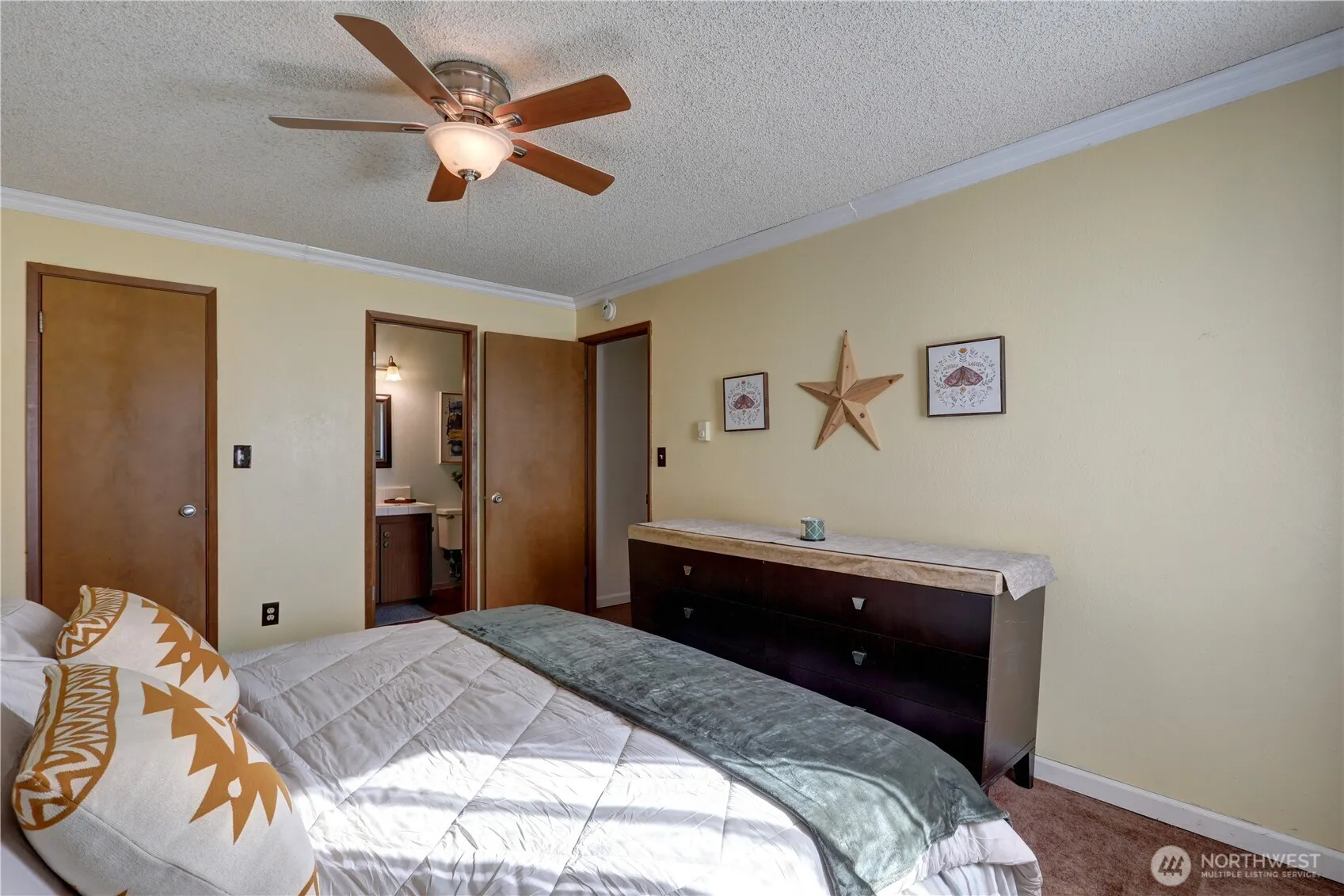9030 Seward Park Avenue S #305, Seattle, WA 98118