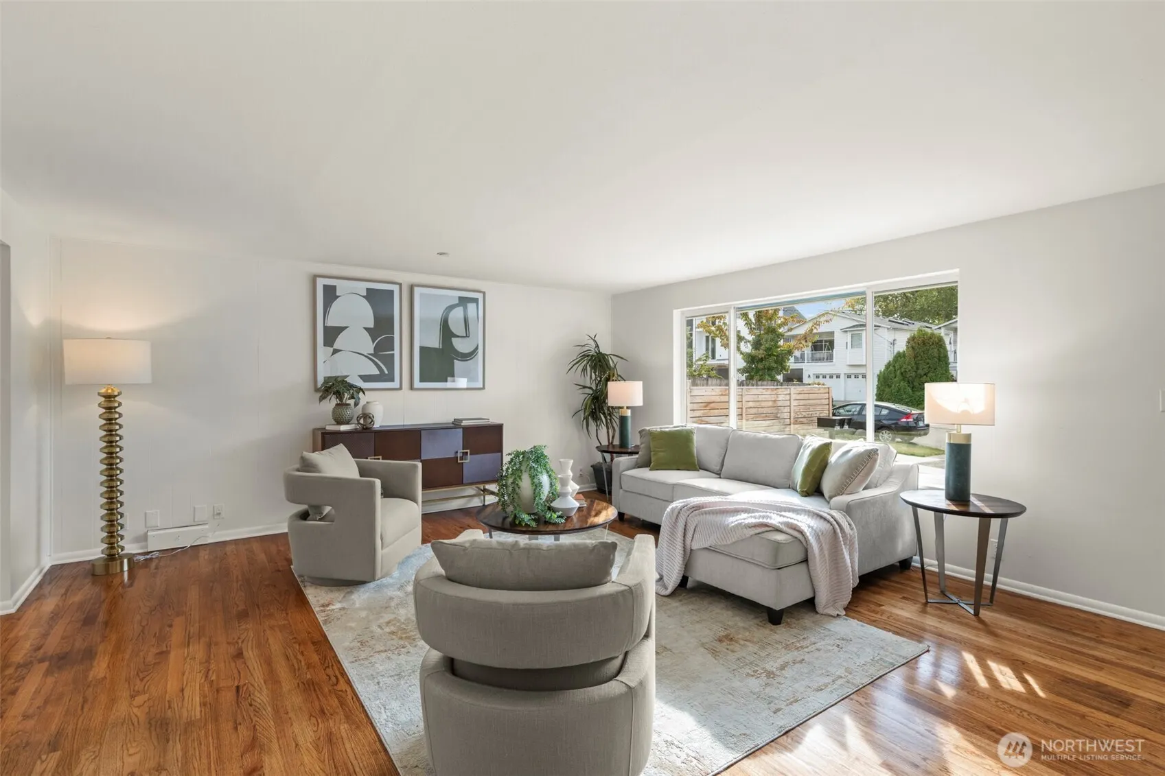 9728 57th Avenue S #A, Seattle, WA 98118
