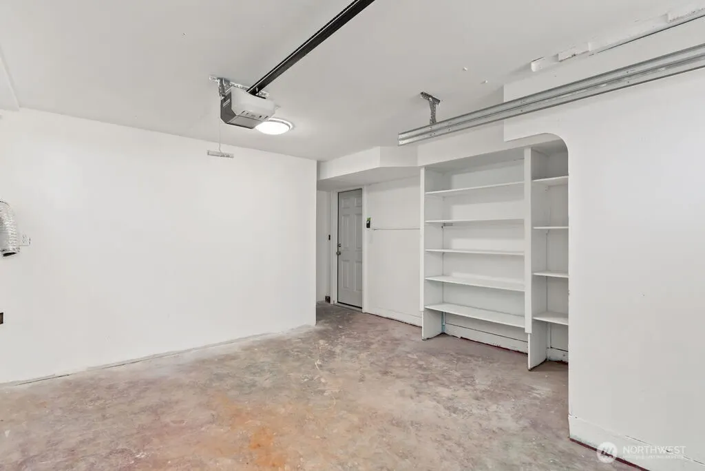 4231 S Graham Street , Seattle, WA 98118