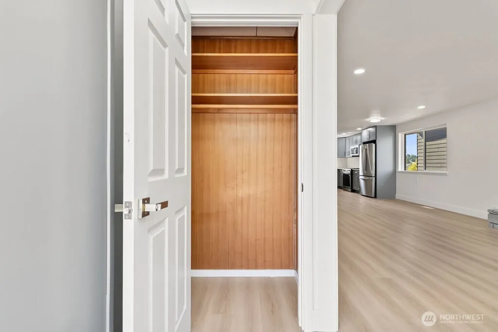 4231 S Graham Street , Seattle, WA 98118