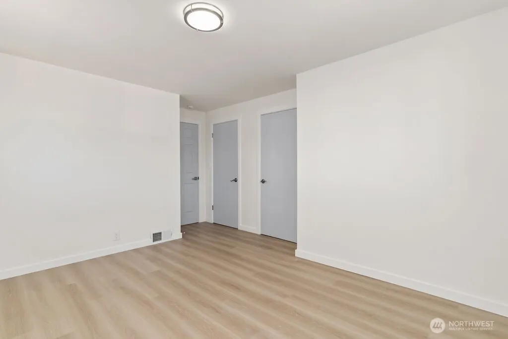 4231 S Graham Street , Seattle, WA 98118