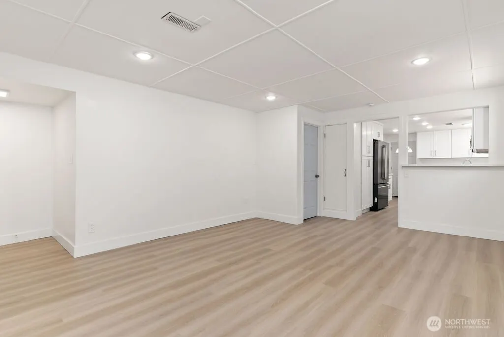 4231 S Graham Street , Seattle, WA 98118