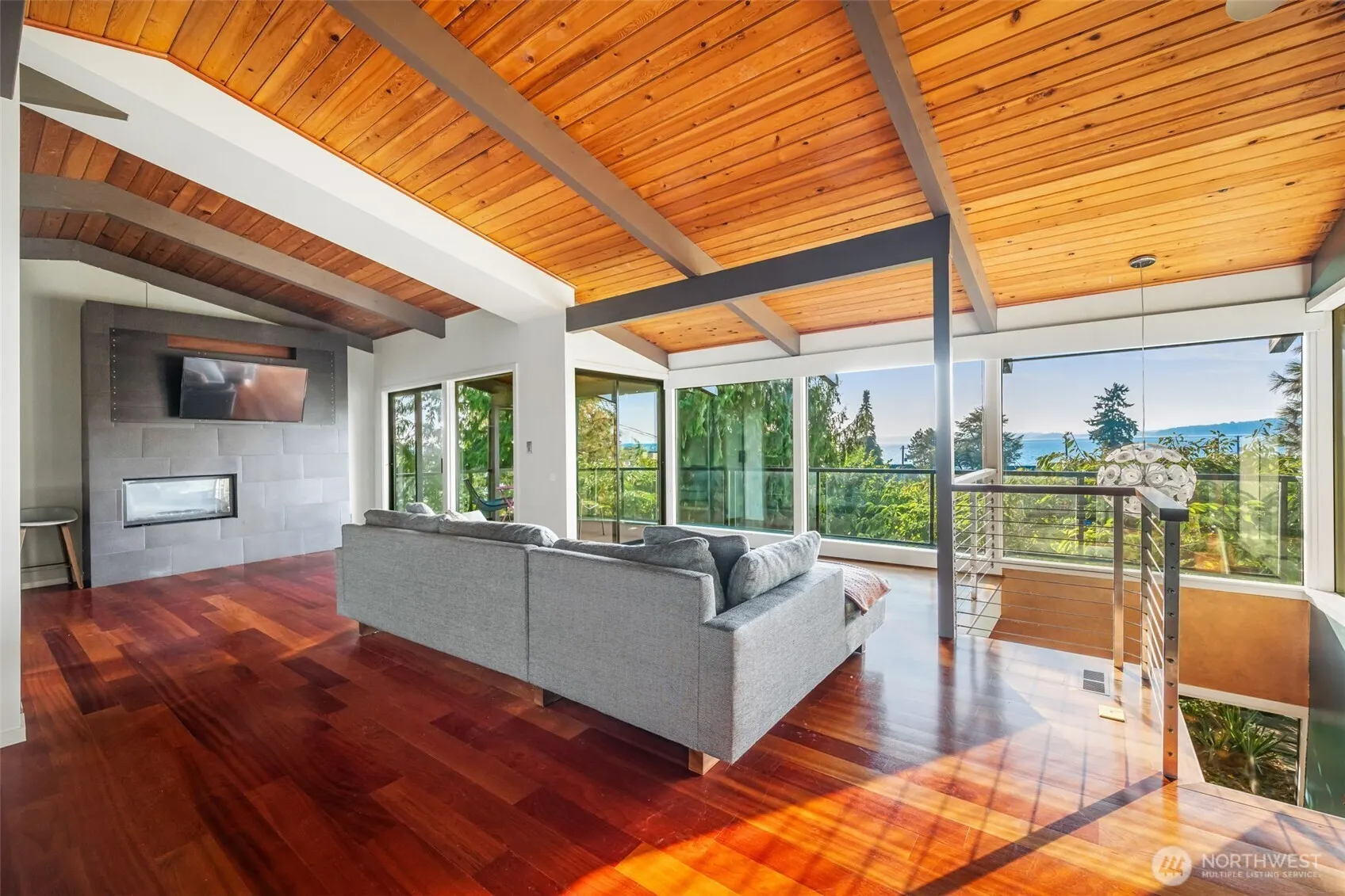 5401 SW Beach Drive Terrace , Seattle, WA 98116