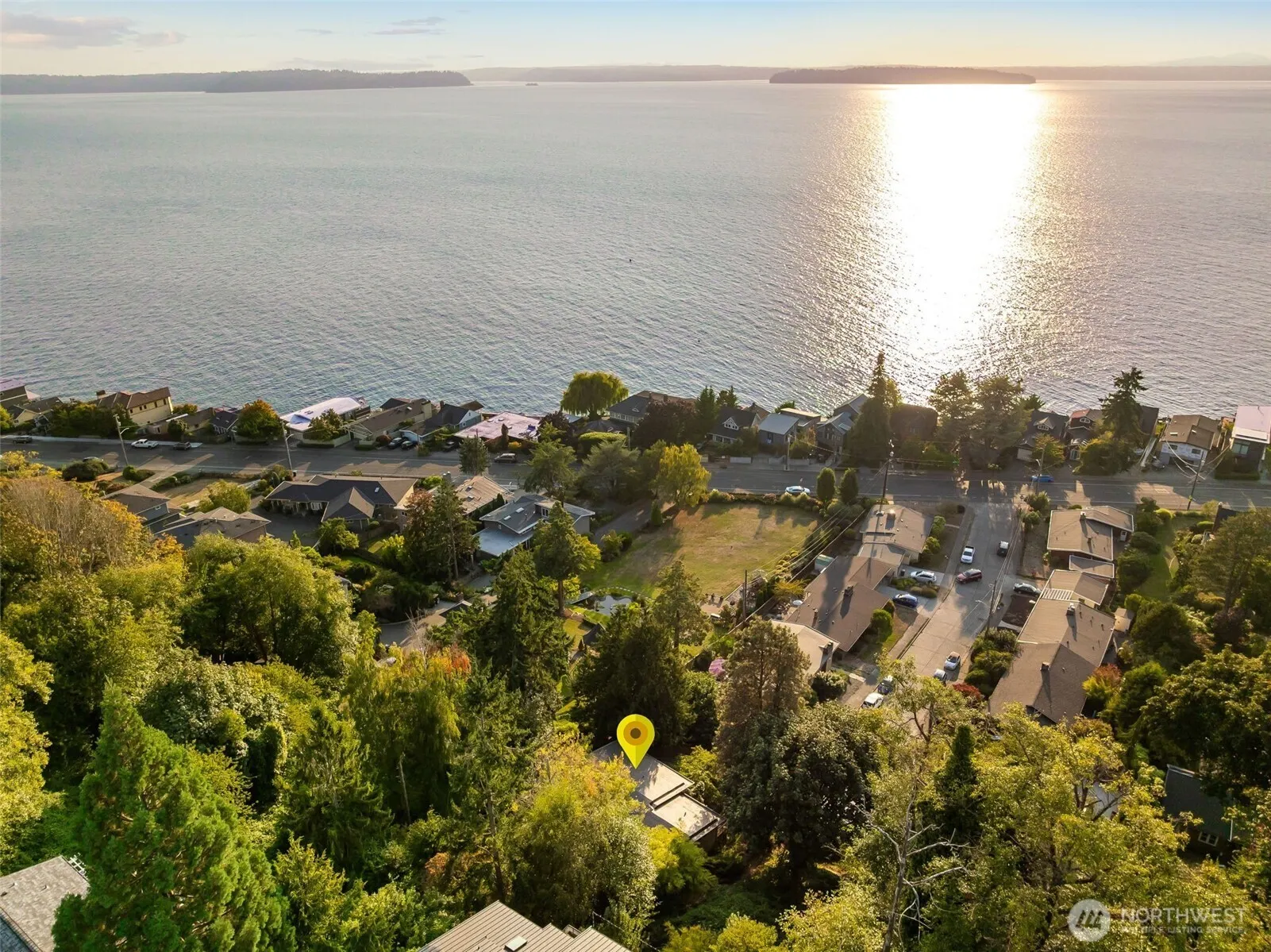 5401 SW Beach Drive Terrace , Seattle, WA 98116