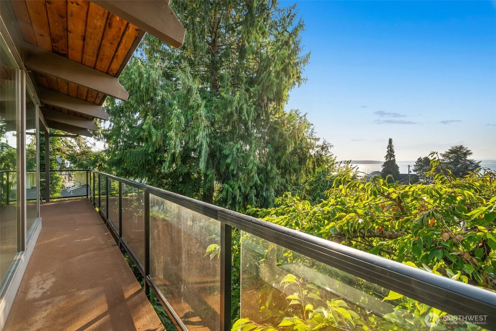 5401 SW Beach Drive Terrace , Seattle, WA 98116